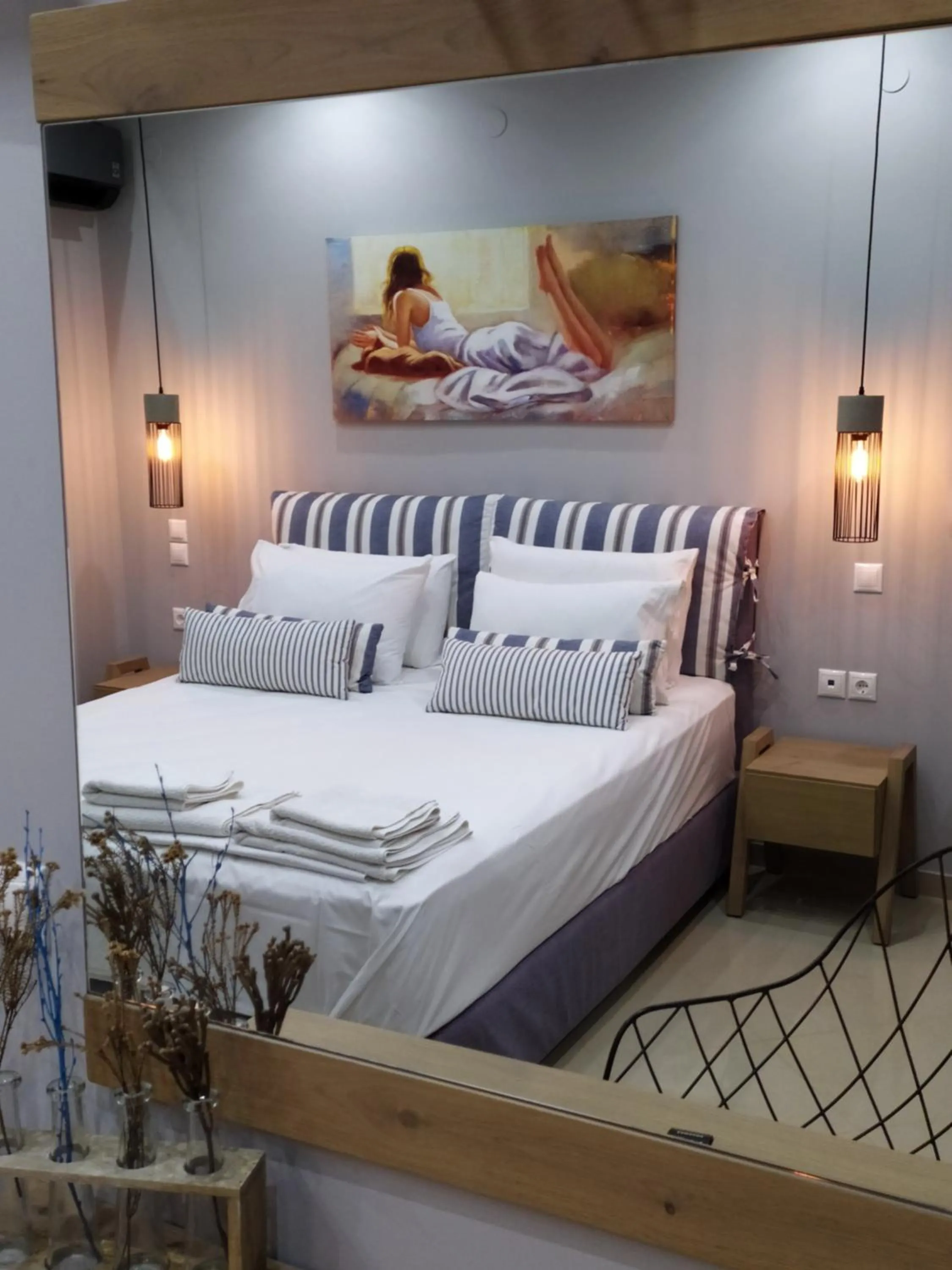 Bed in Katsenos studios