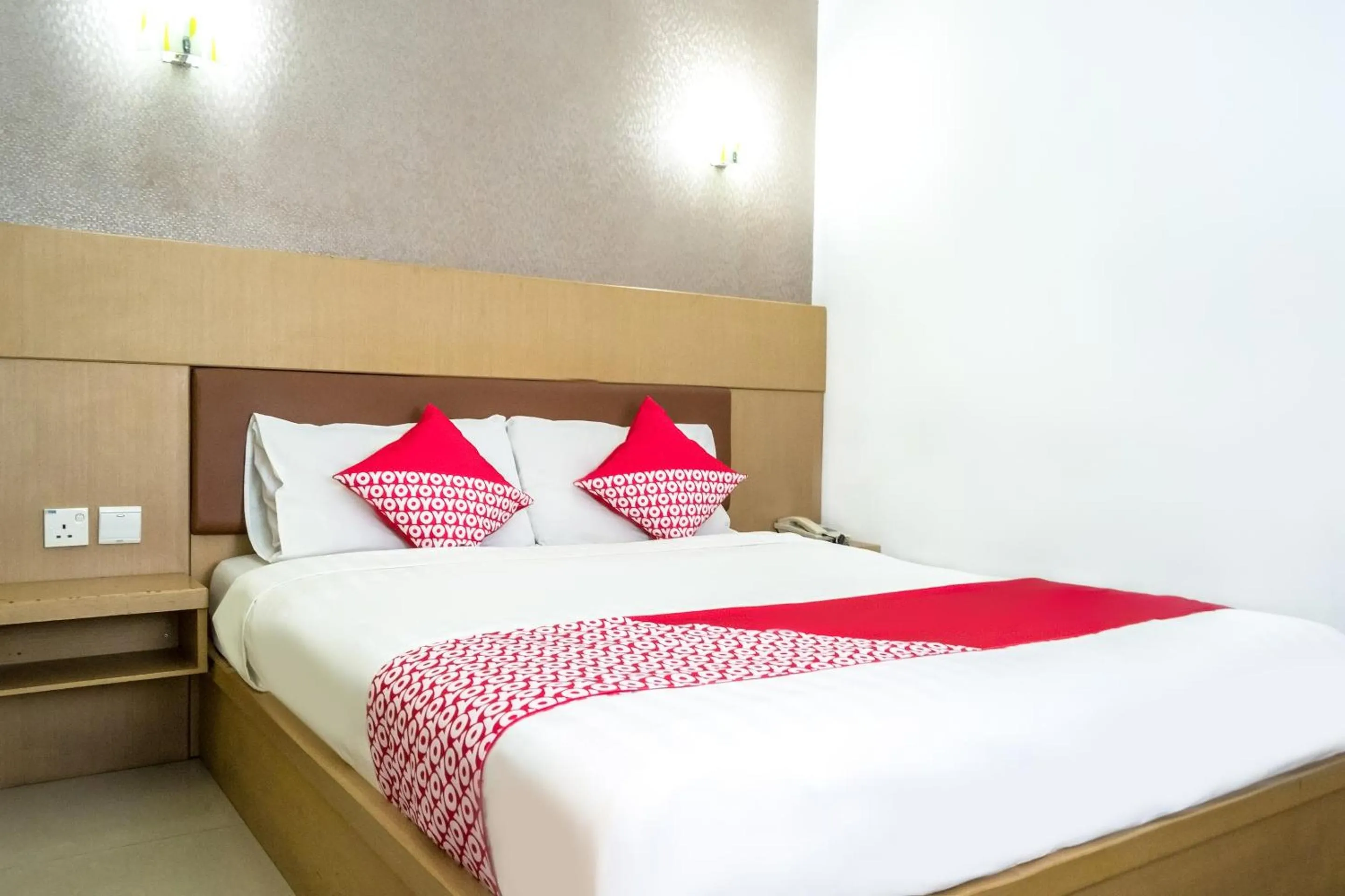 Bedroom, Bed in Capital O 664 Romance Hotel