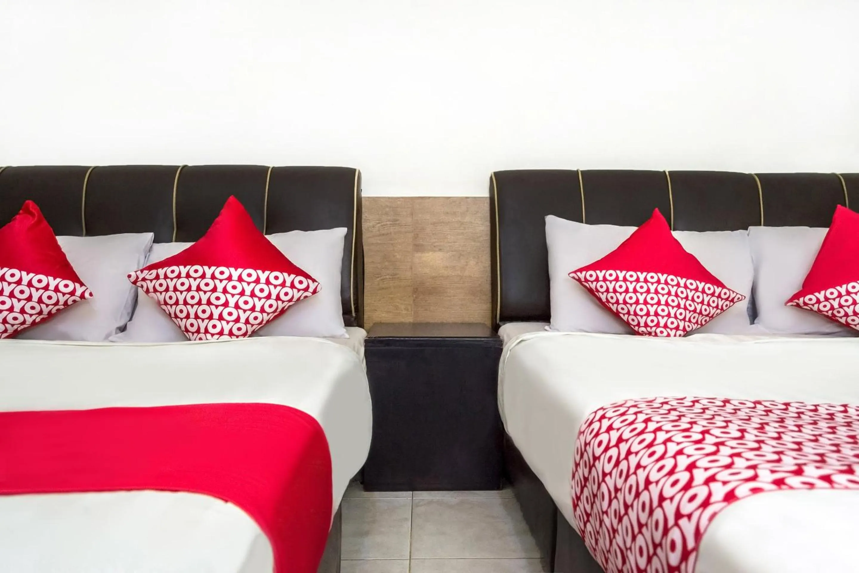 Bedroom, Bed in Capital O 664 Romance Hotel