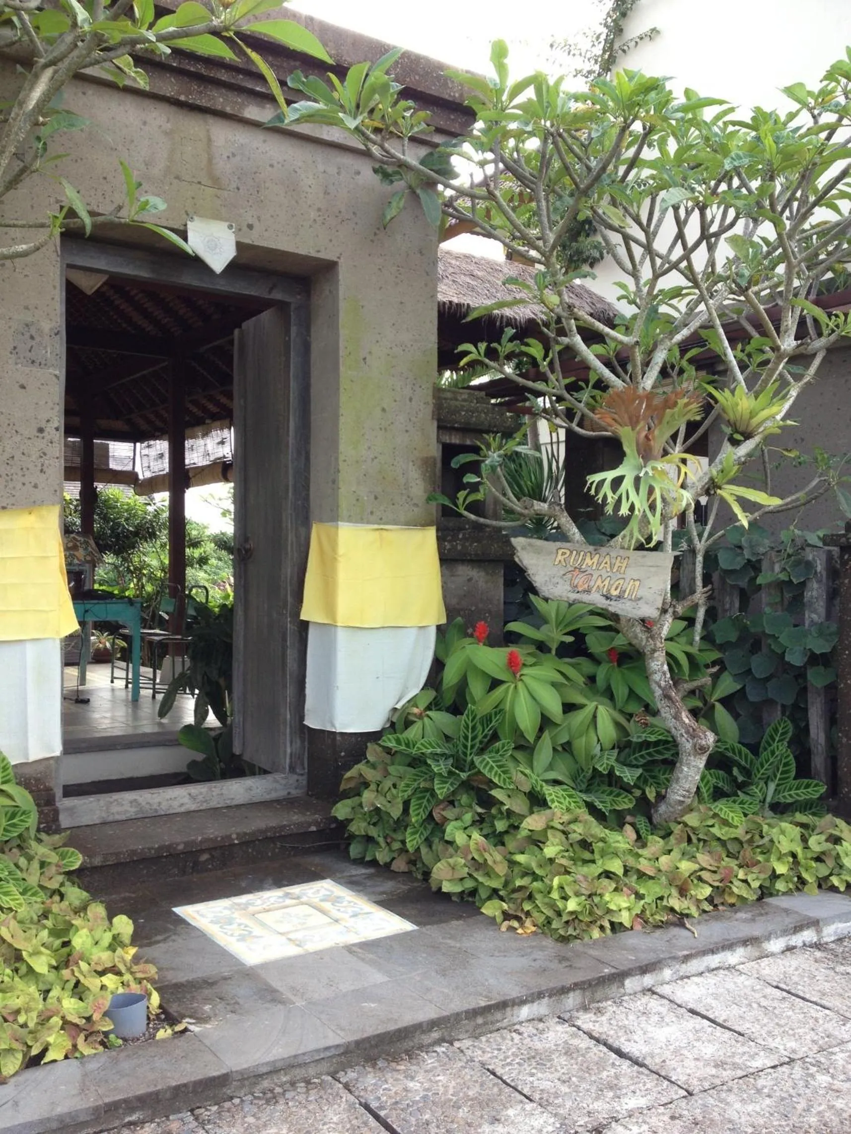 Facade/entrance in Rumah Taman