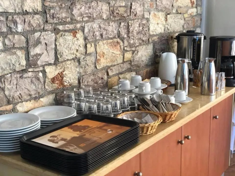 Buffet breakfast in Petradi