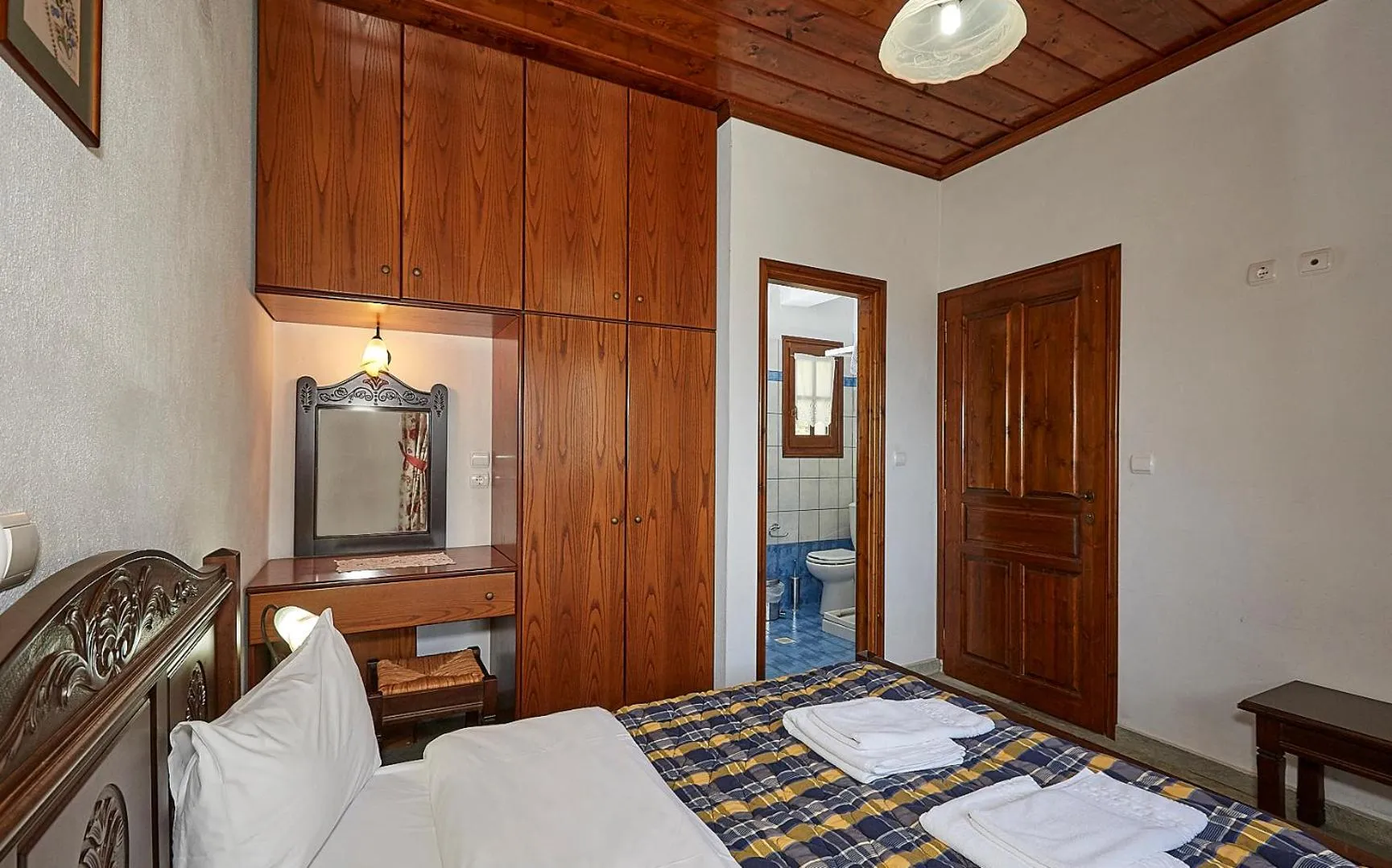 Bed in Hotel Atrapos