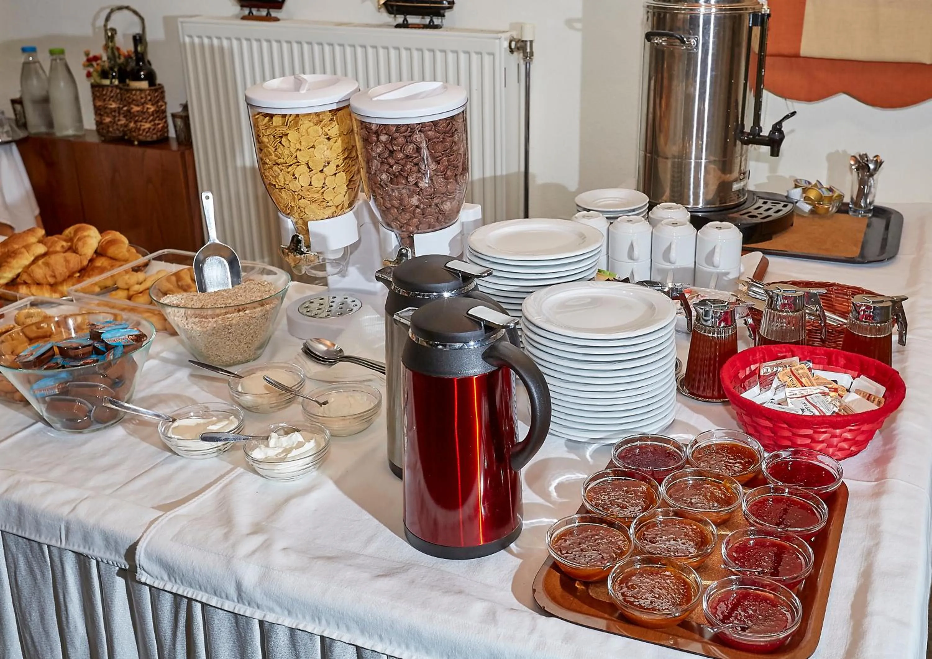 Breakfast in Hotel Atrapos