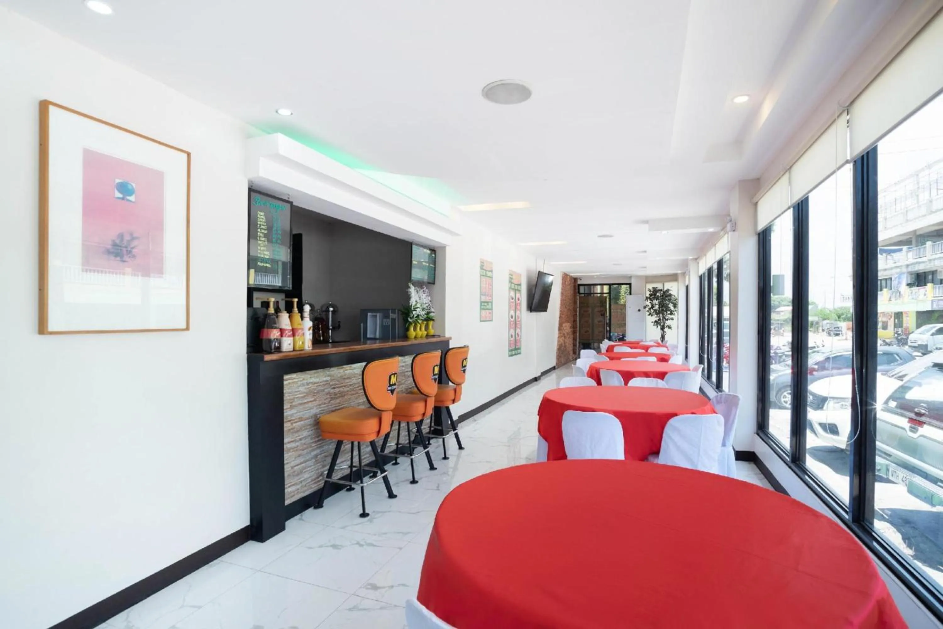 Restaurant/places to eat in OYO 195 Ranchotel - Biñan