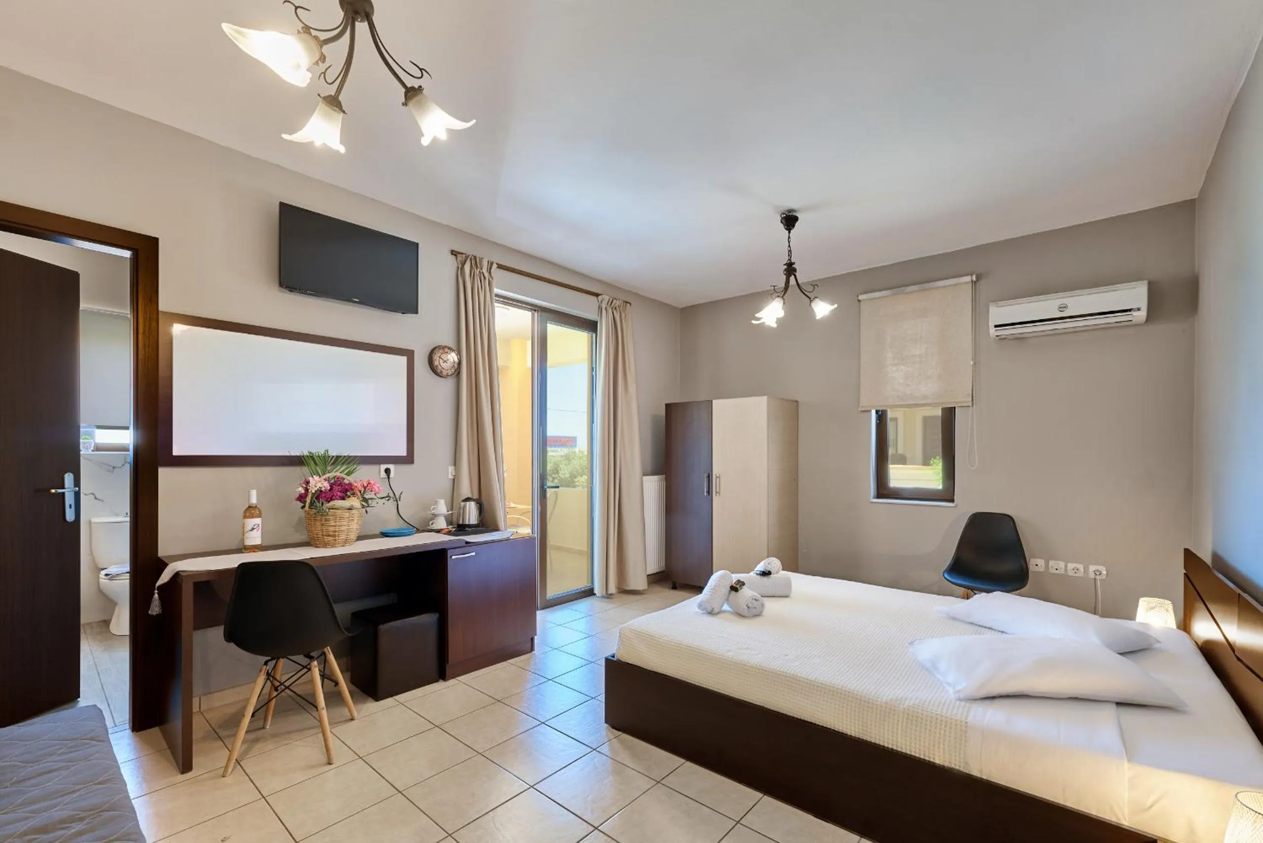 Bedroom, Bed in Villa Gereoudis Apartments with Sea View & Pool