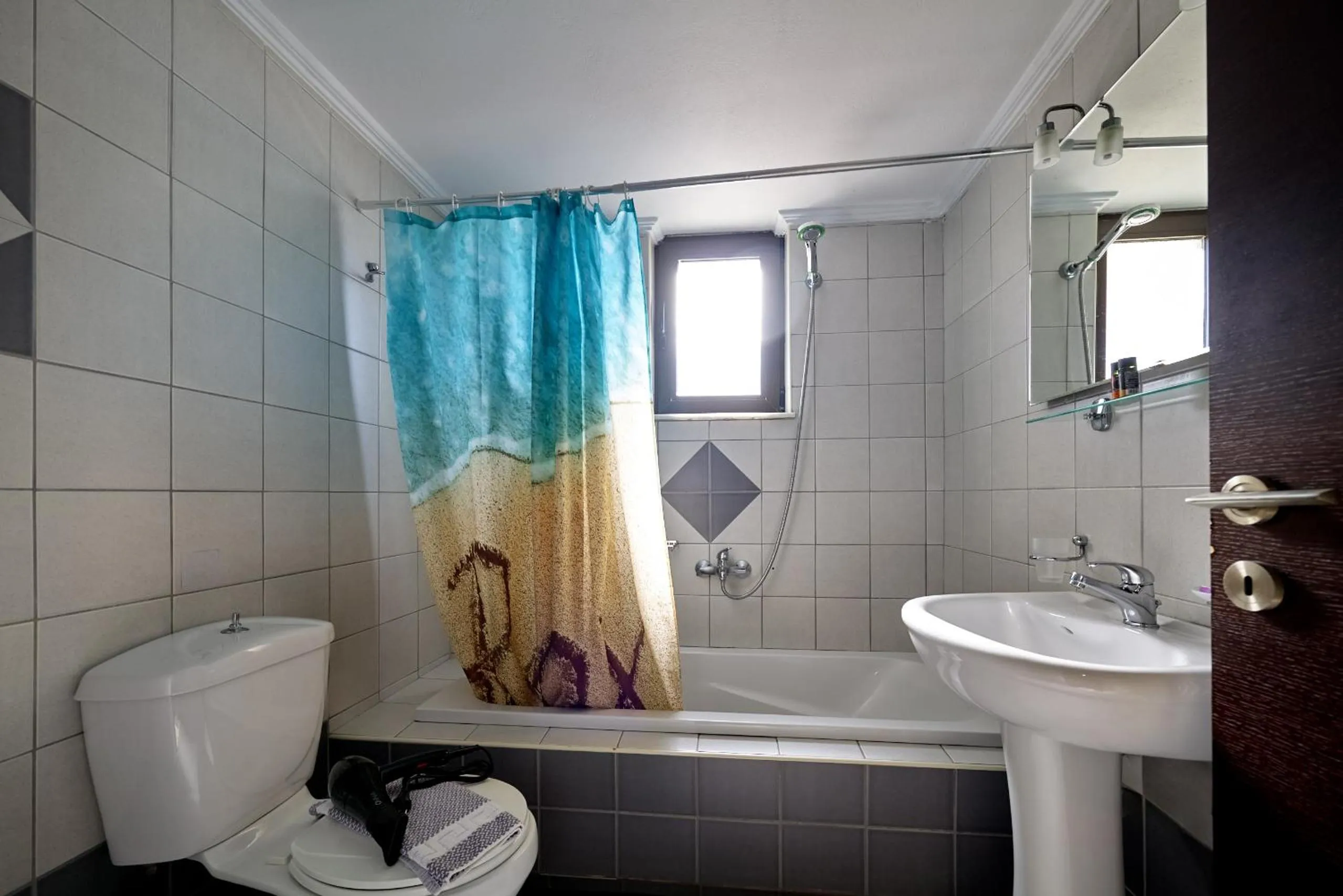Bathroom in Villa Gereoudis Apartments with Sea View & Pool