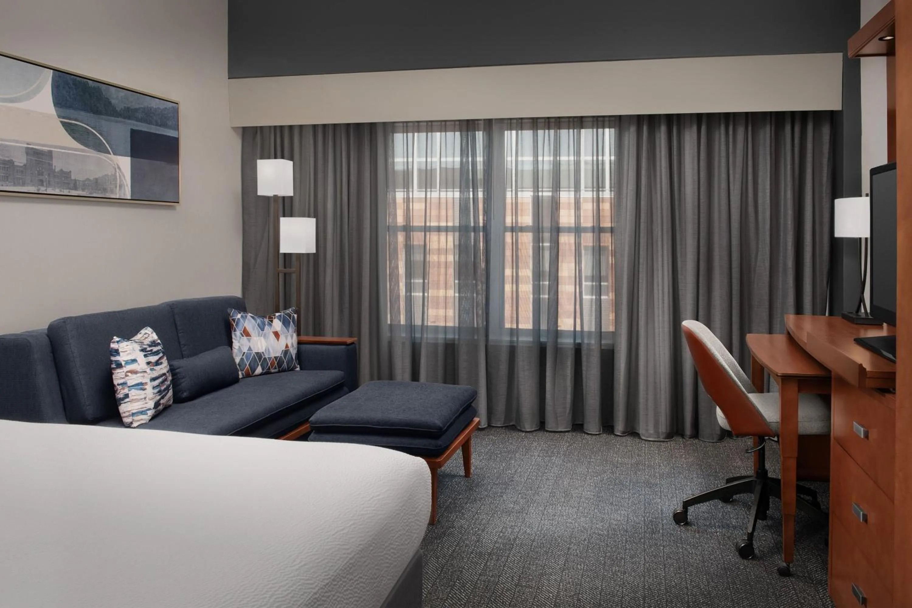 Photo of the whole room in Courtyard Syracuse Downtown at Armory Square