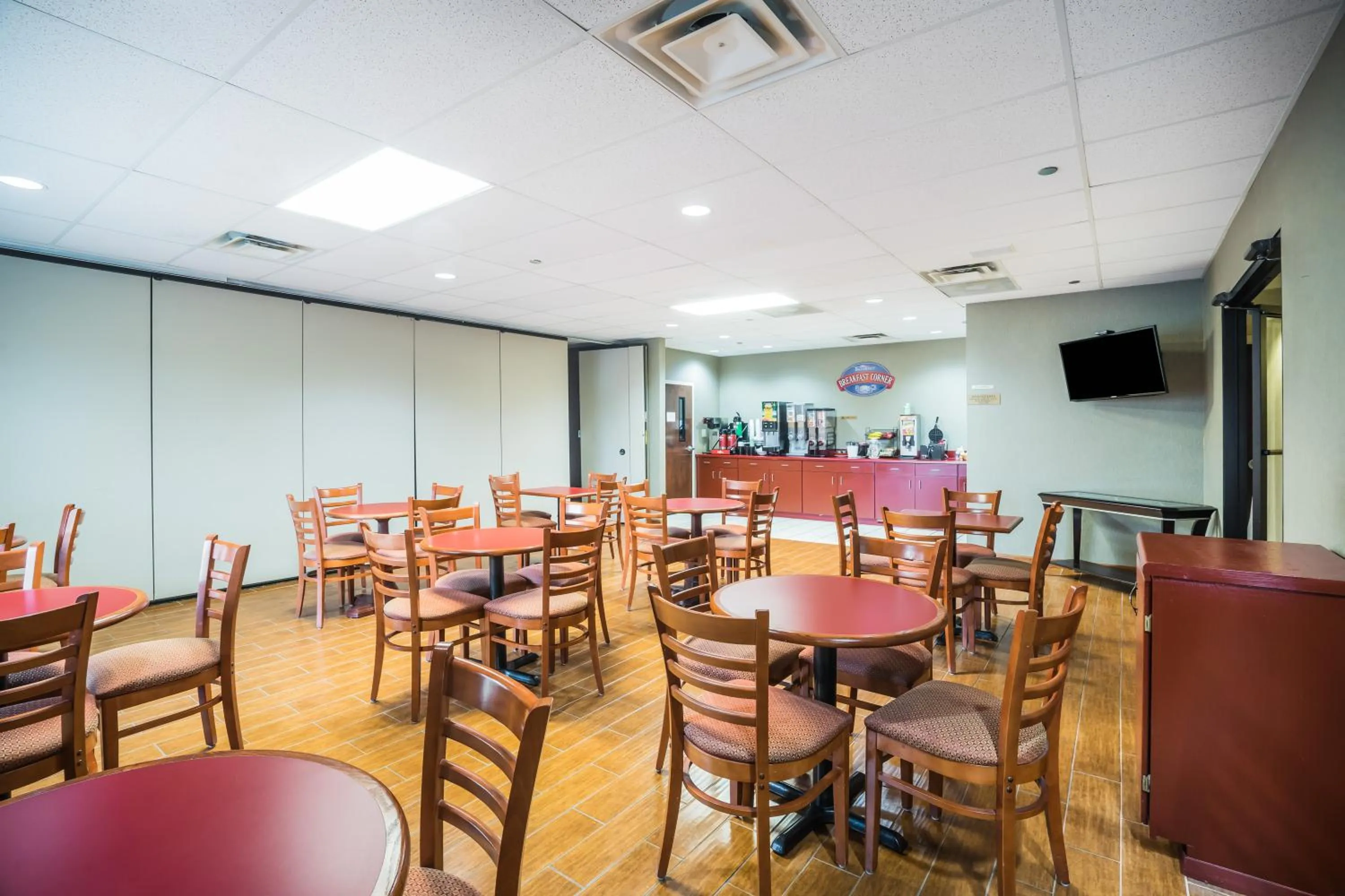 Communal kitchen in Baymont by Wyndham Johnson City