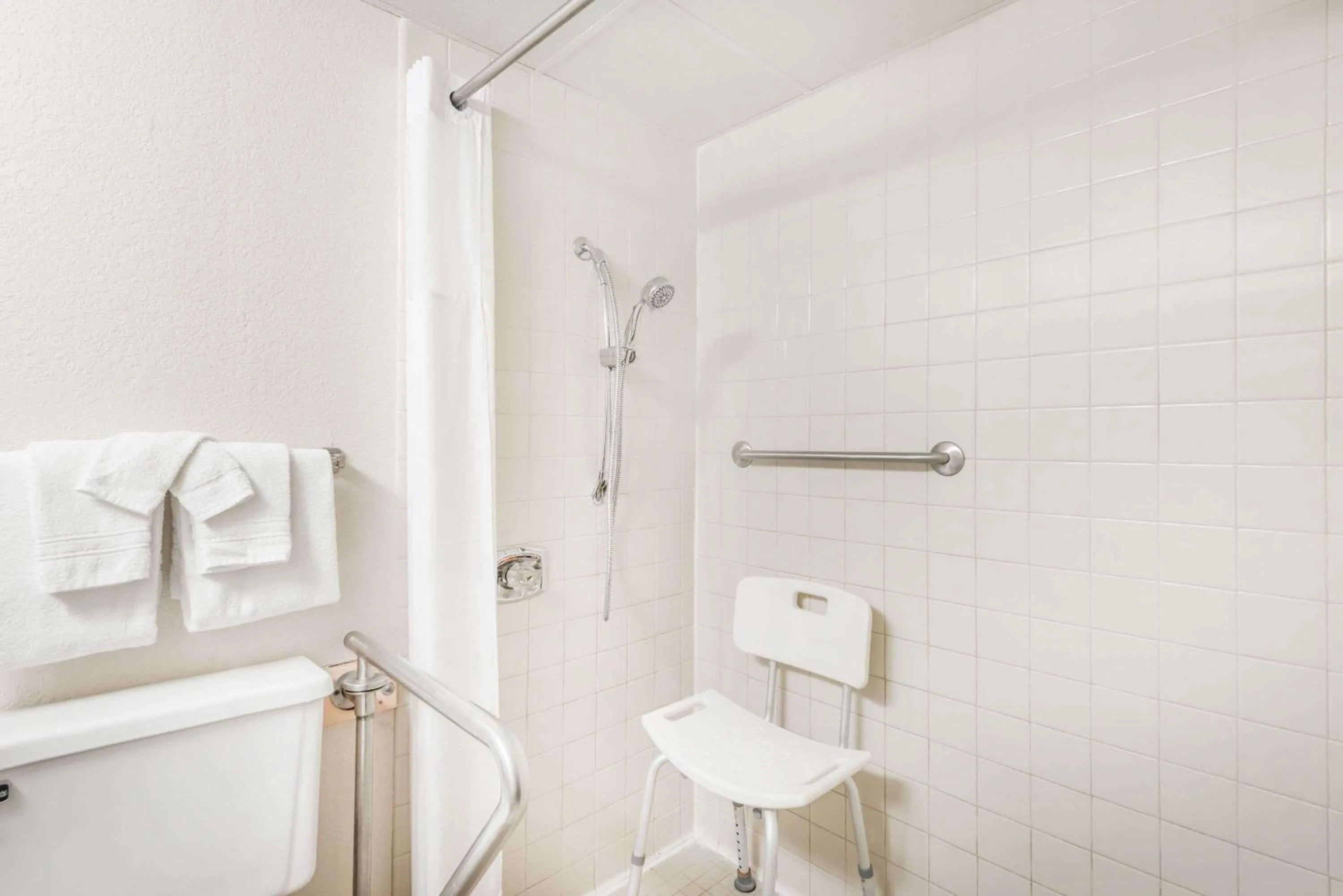 Bathroom in Days Inn by Wyndham Kirksville