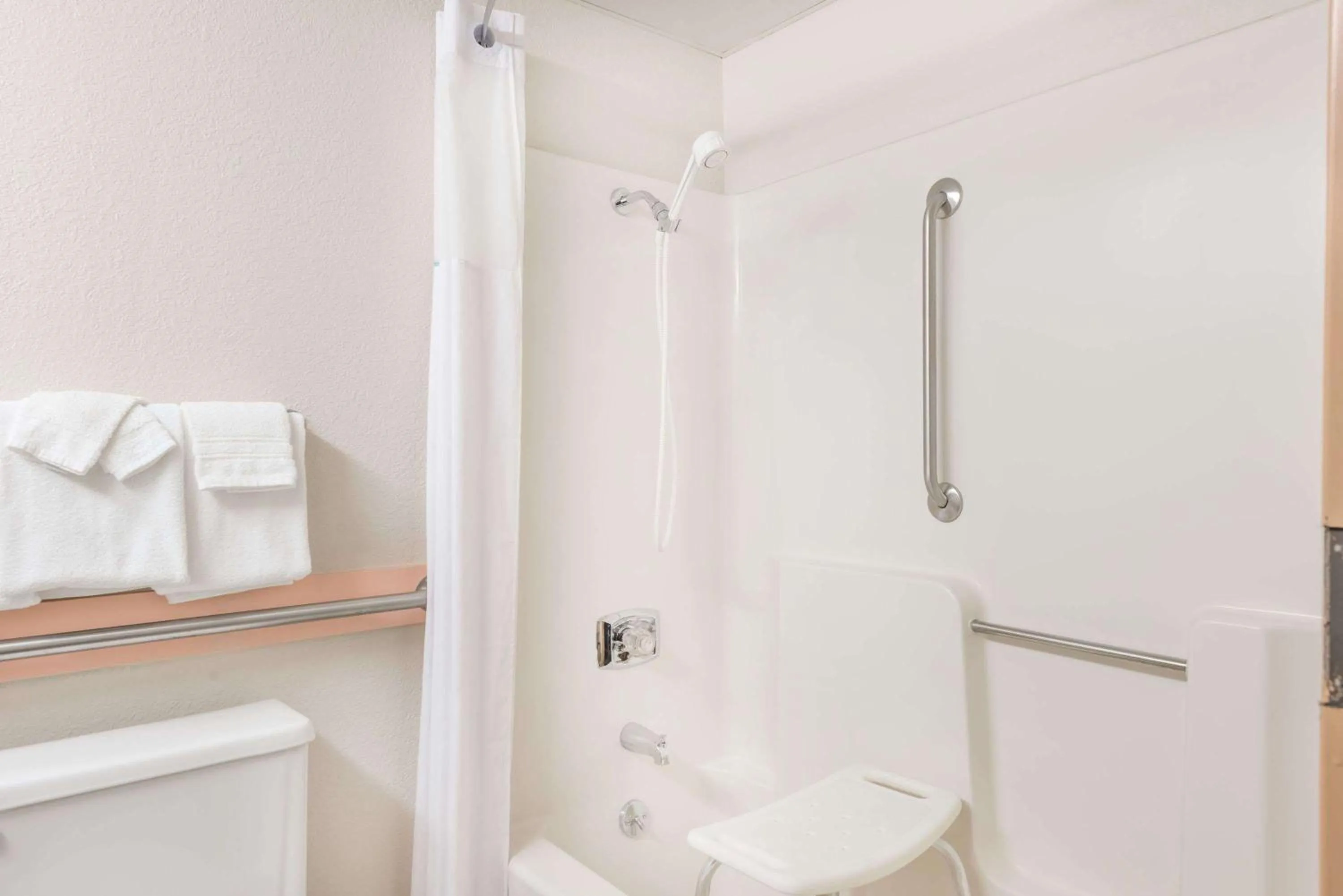 Bathroom in Days Inn by Wyndham Kirksville