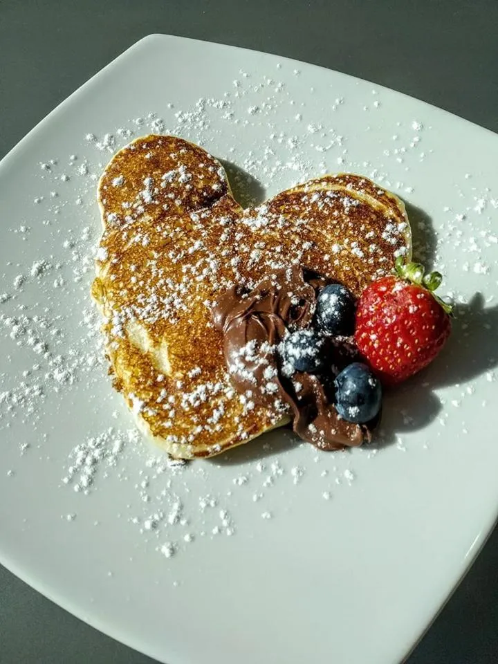 Continental breakfast in YOUMAMI Suite Hotel Wellness&Spa