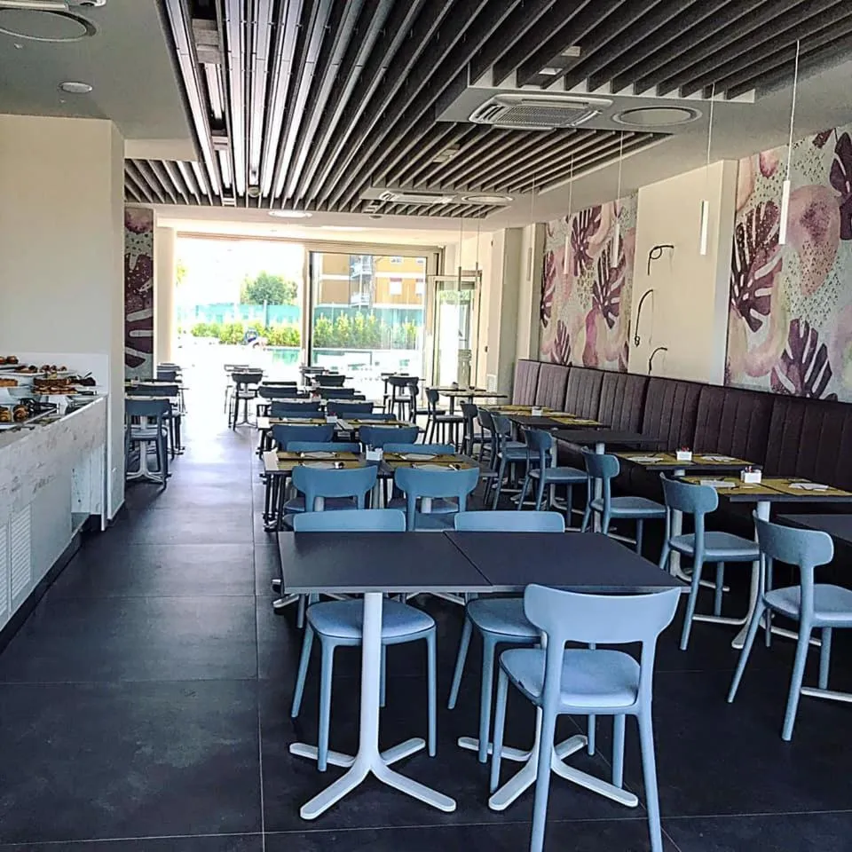 Restaurant/places to eat in YOUMAMI Suite Hotel Wellness&Spa