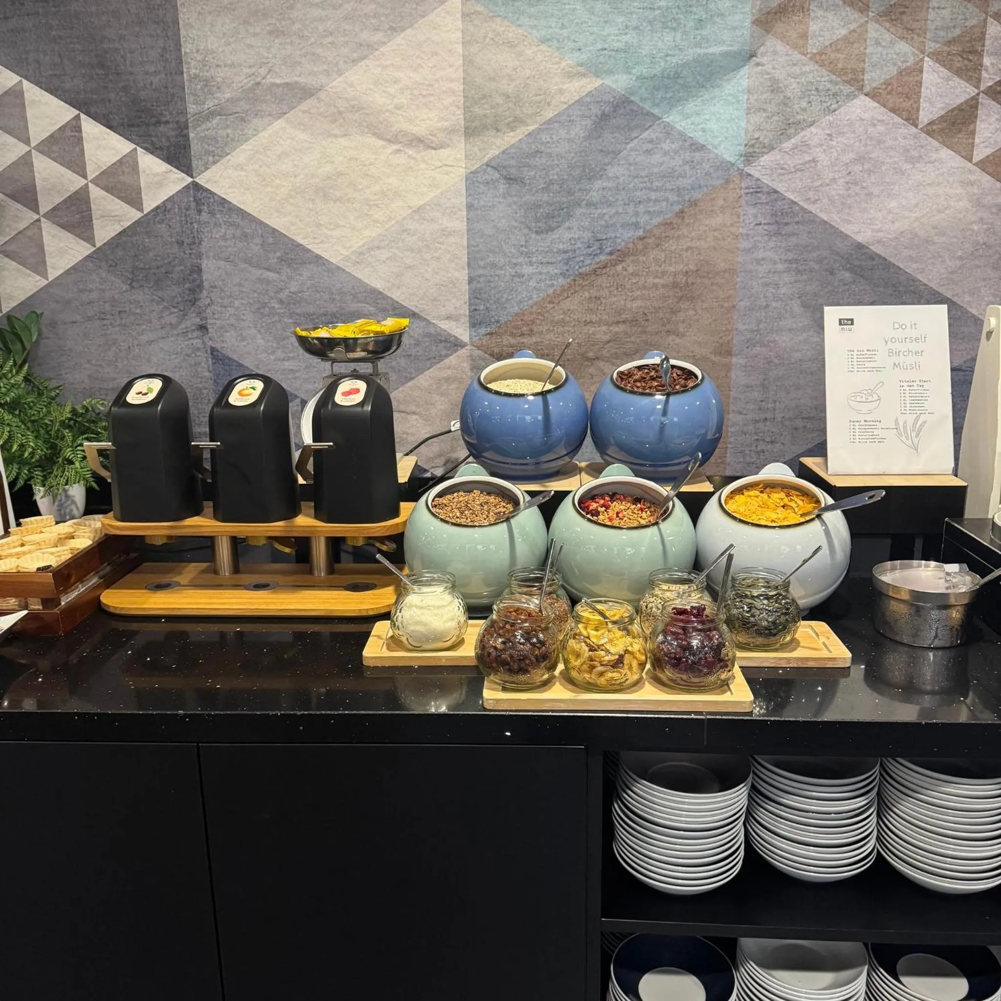 Breakfast in Holiday Inn - the niu, Ridge Halle Central Station by IHG