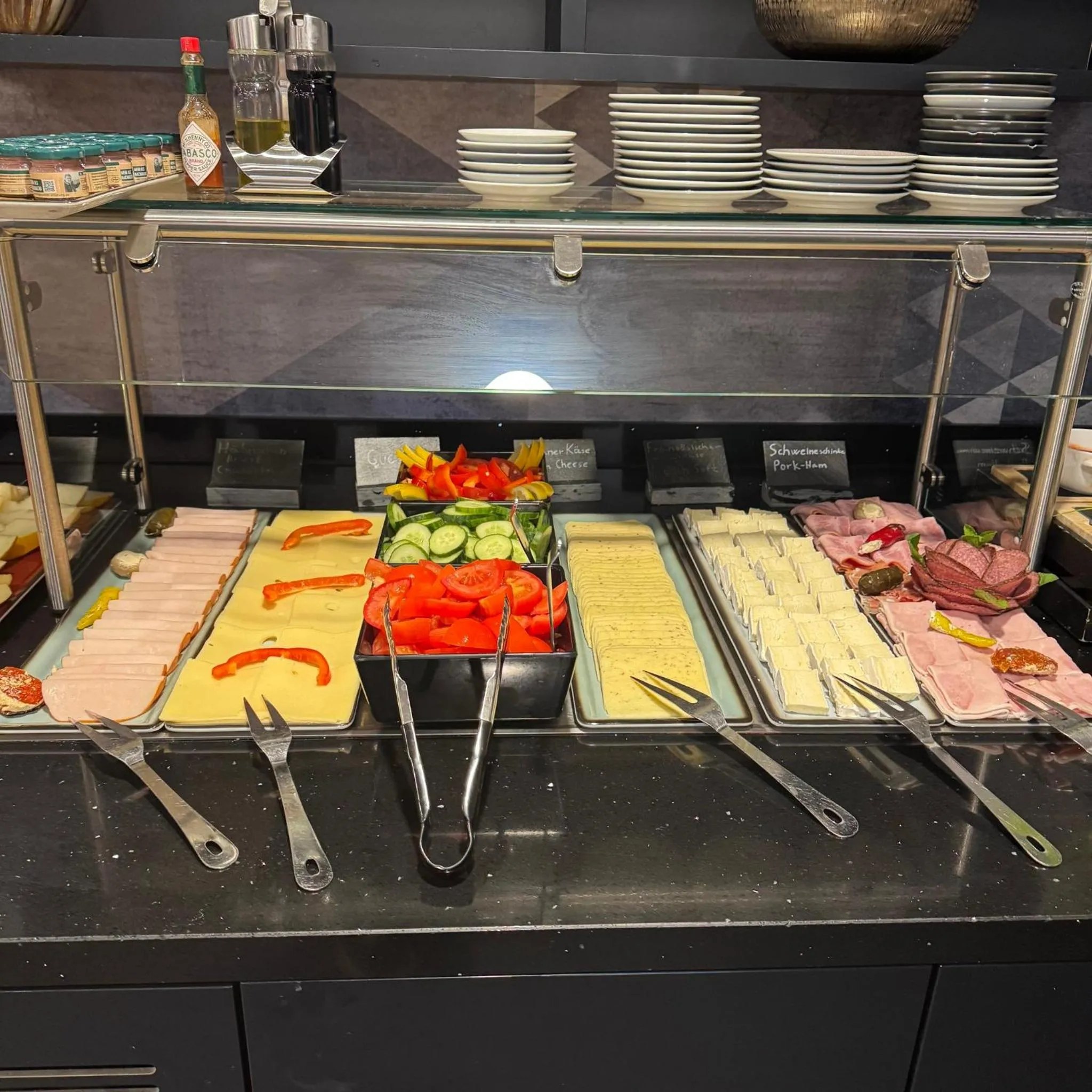 Breakfast in Holiday Inn - the niu, Ridge Halle Central Station by IHG