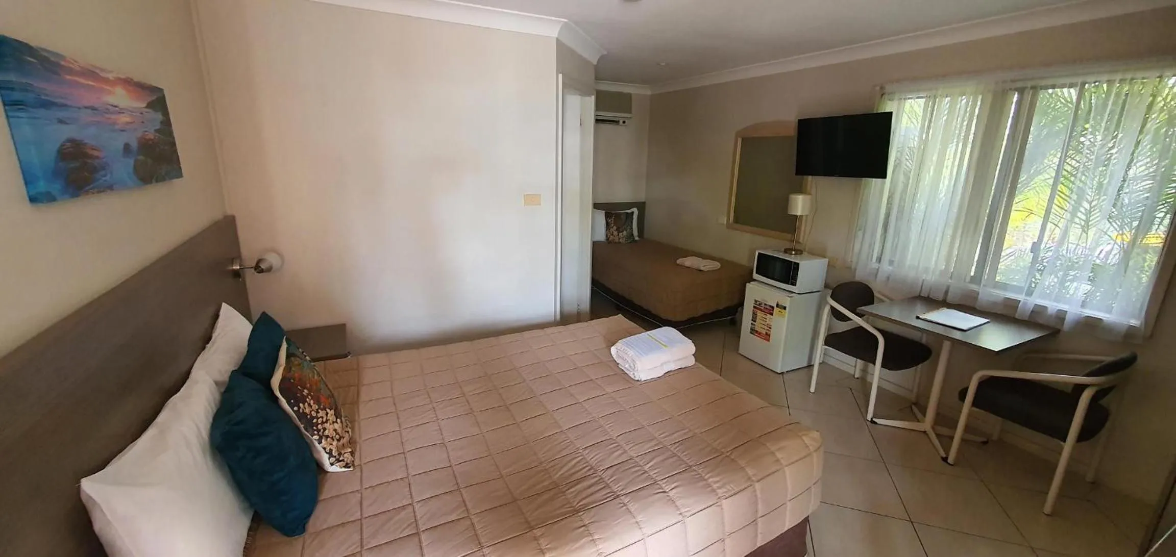 Bed in Central Motel Nelson Bay