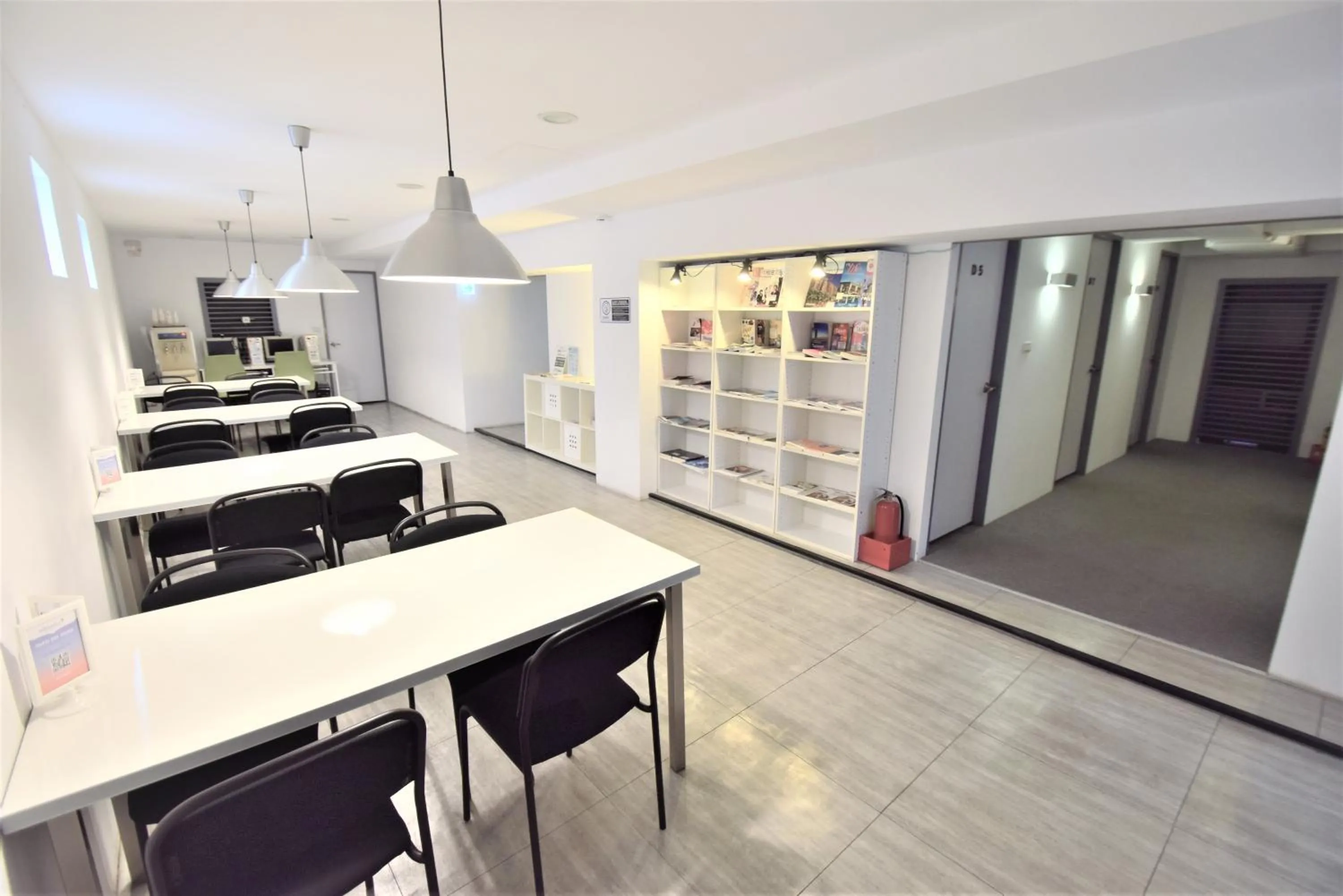 Communal lounge/ TV room in Inn Cube - Taipei Main Station