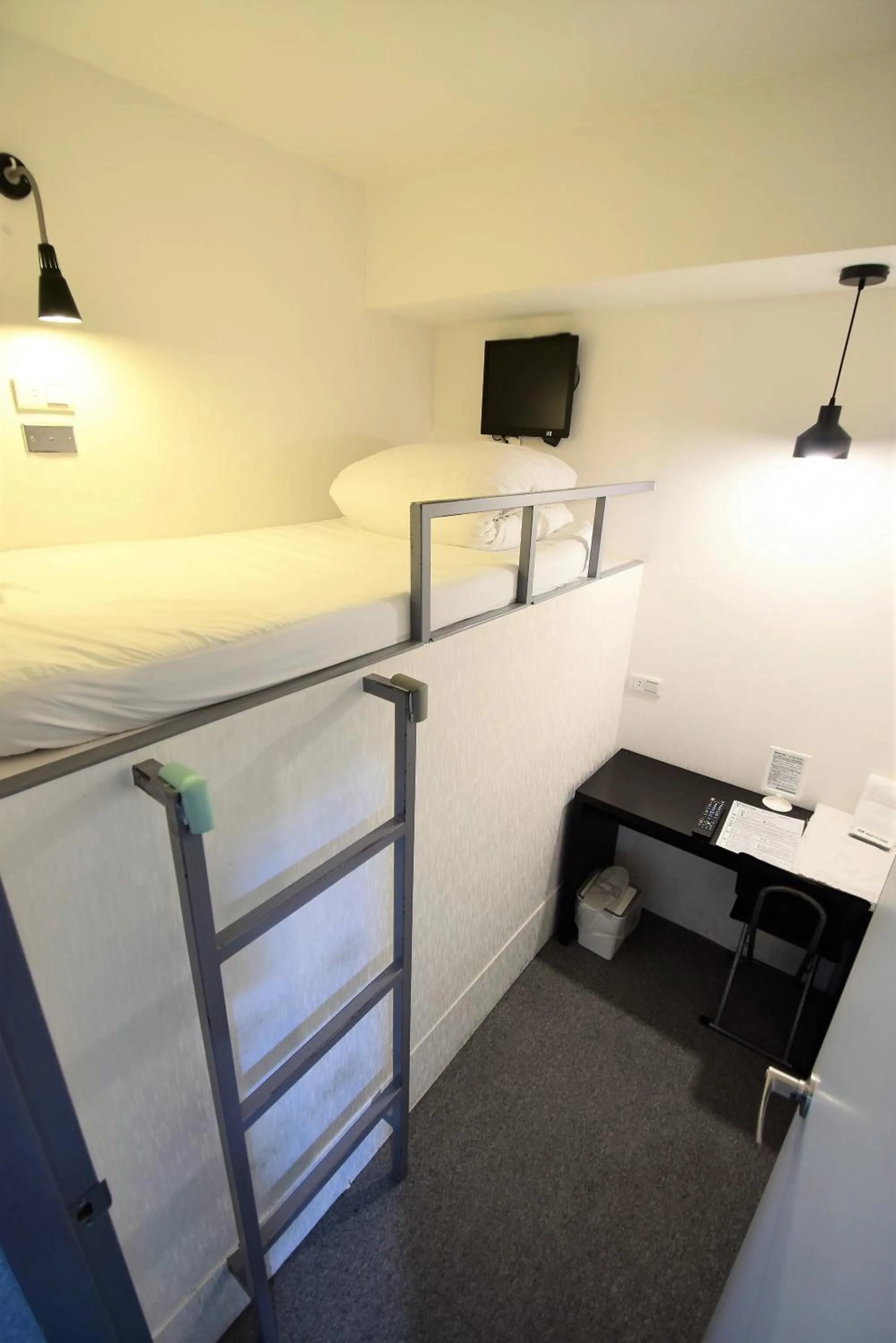 Bed in Inn Cube - Taipei Main Station