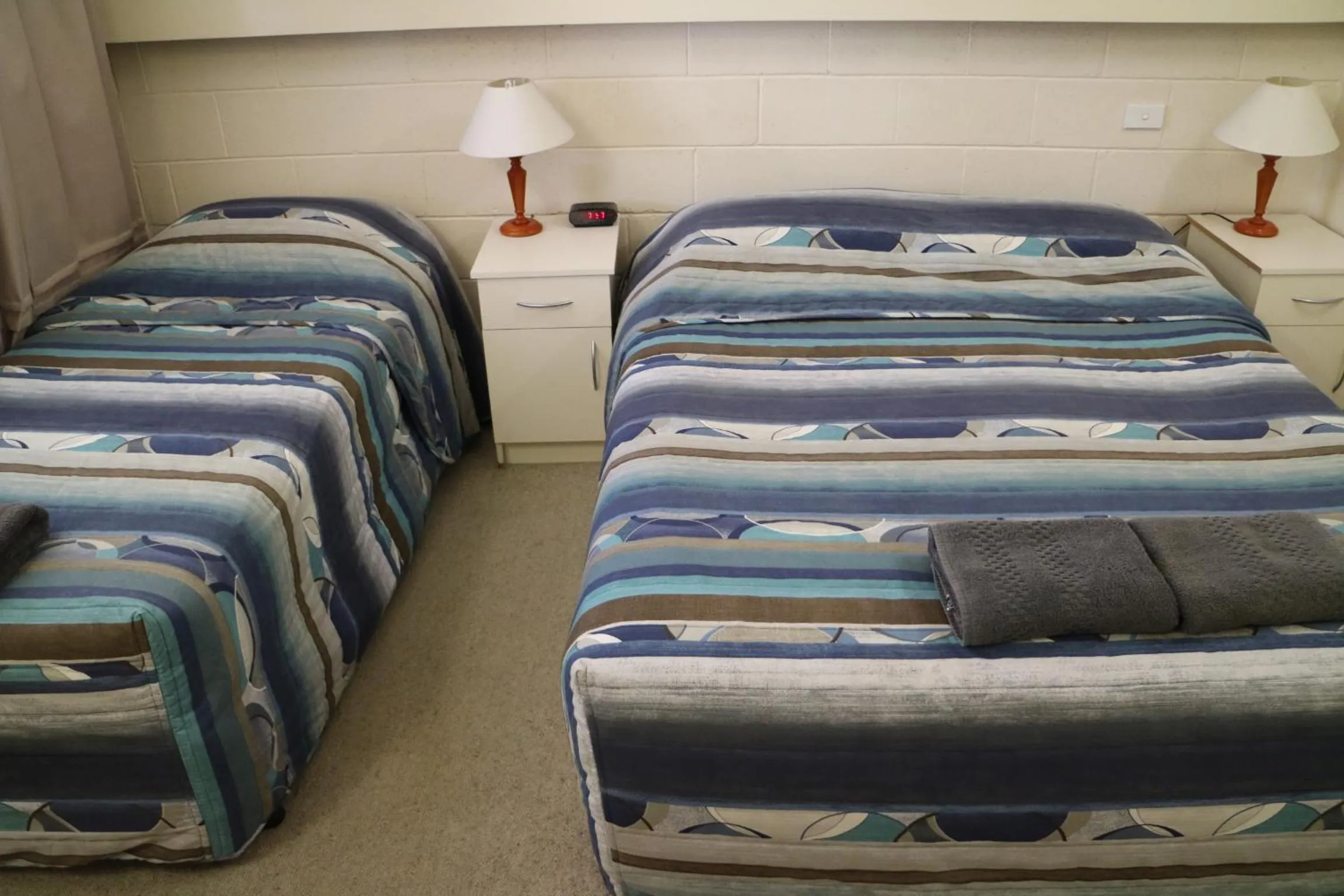 Photo of the whole room, Bed in Renmark Motor Inn