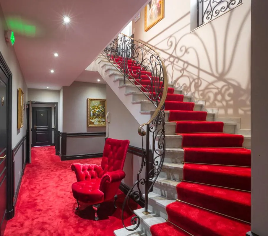 Area and facilities in Hôtel Château de la Tour