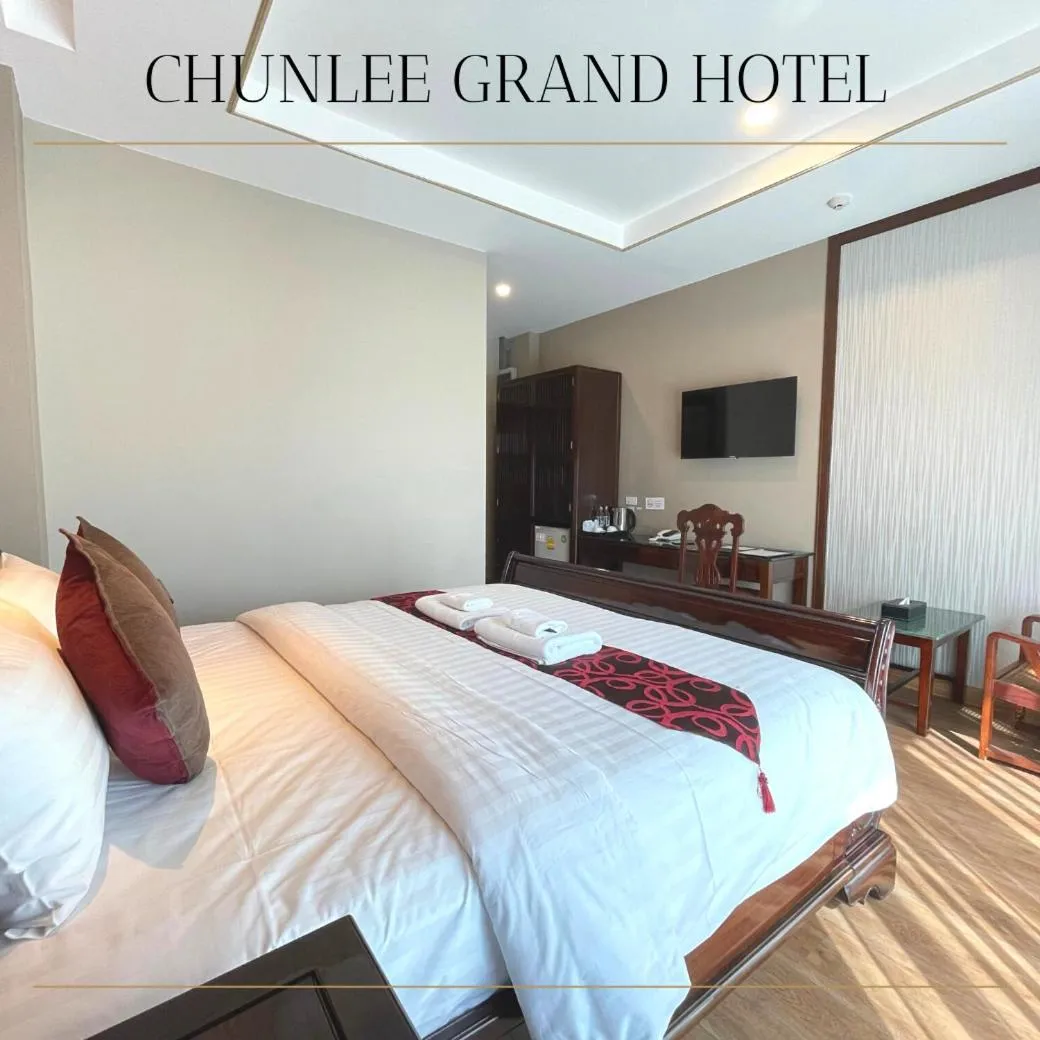 Bed in Chunlee Grand Korat