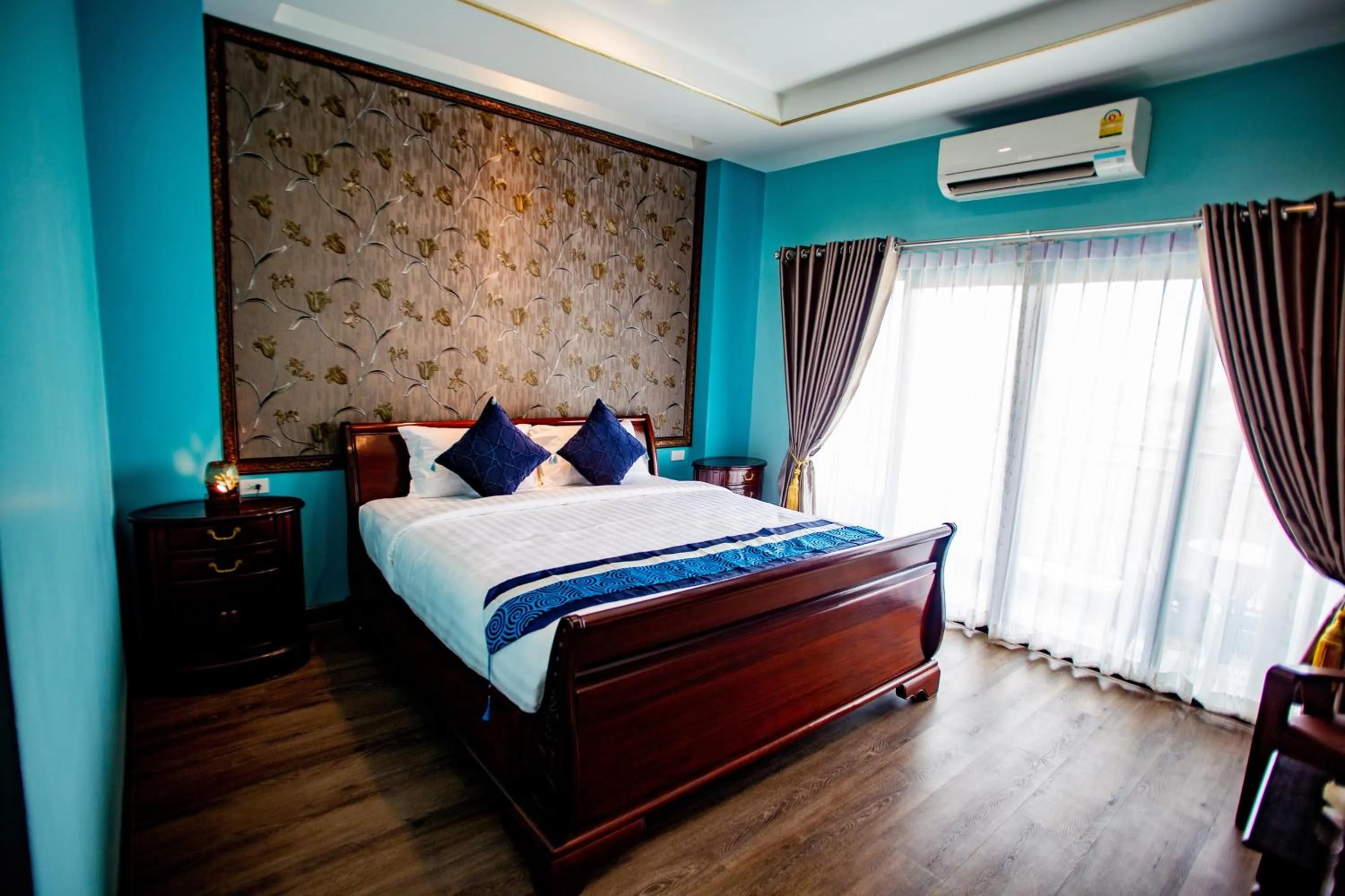 Bed in Chunlee Grand Korat
