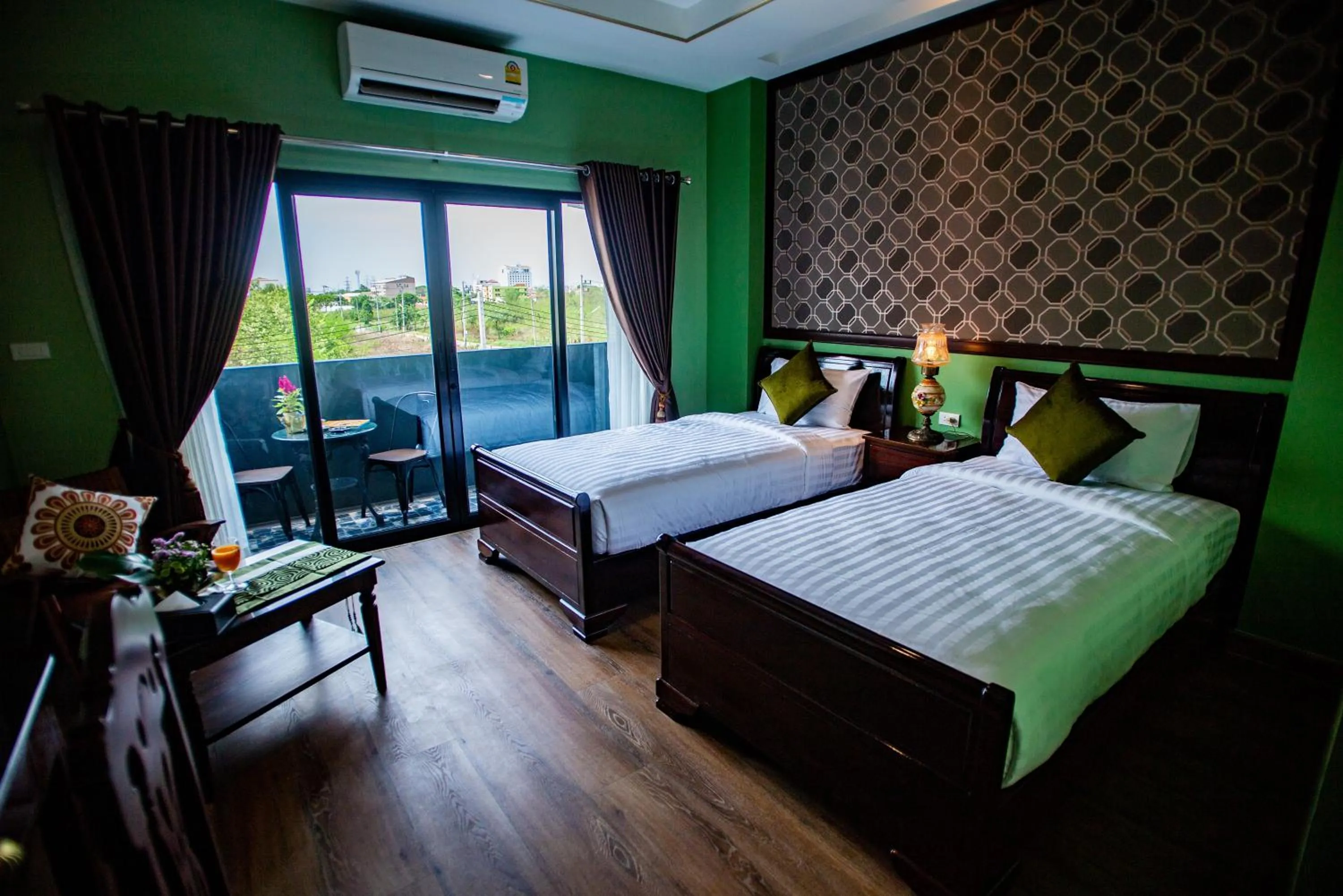 Bed in Chunlee Grand Korat