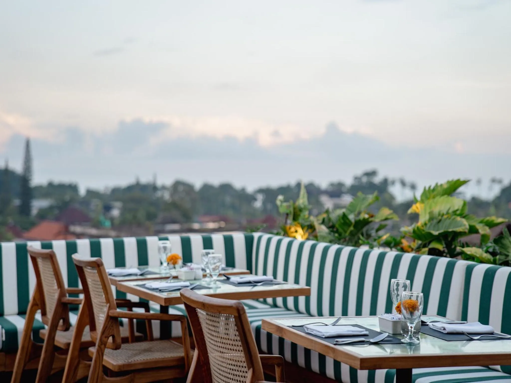 Restaurant/places to eat in Cross Paasha Bali Seminyak