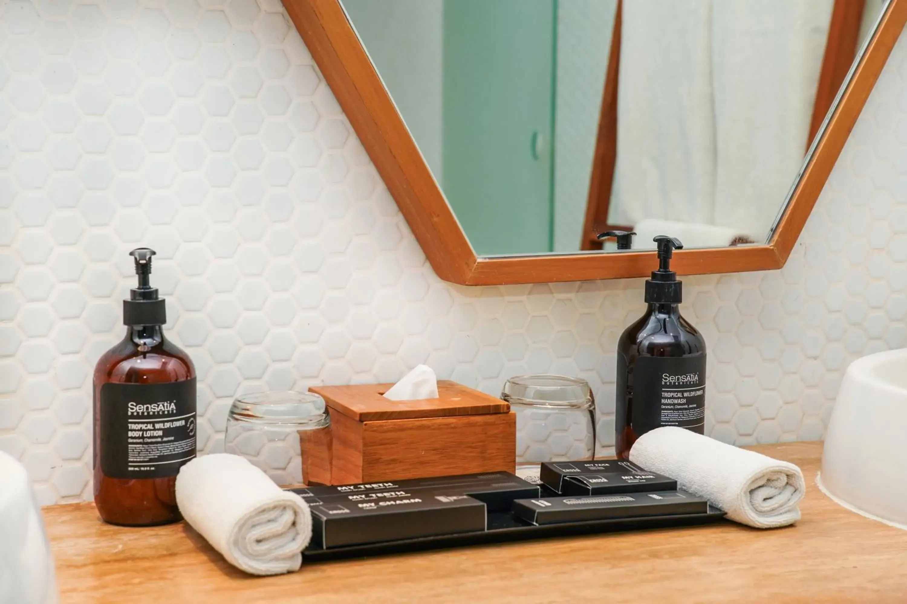 Corner Suite in Cross Paasha Bali Seminyak Corner Suite in Cross Paasha Bali Seminyak