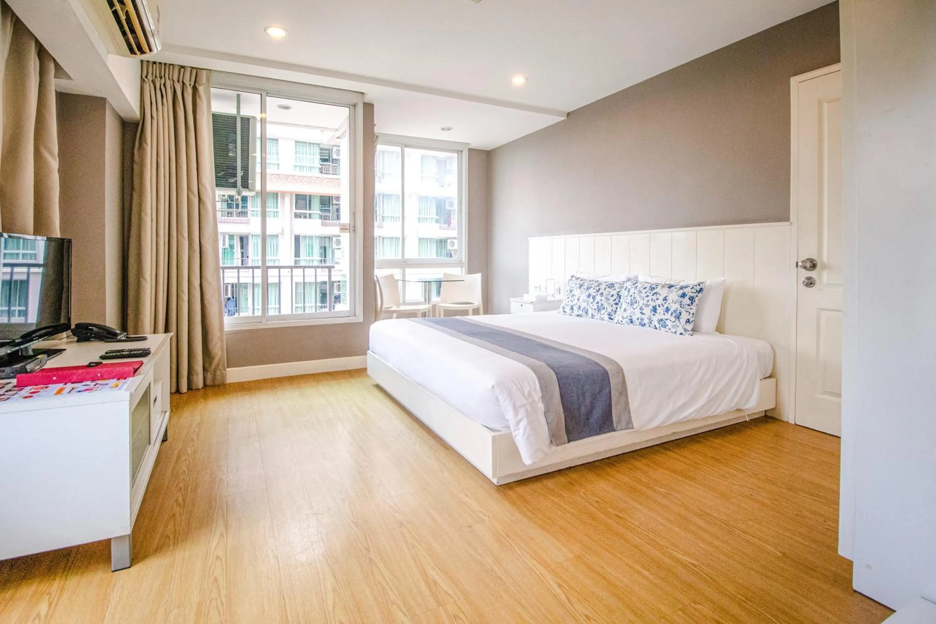 Bedroom, Bed in Cinnamon Hotel Bangkok