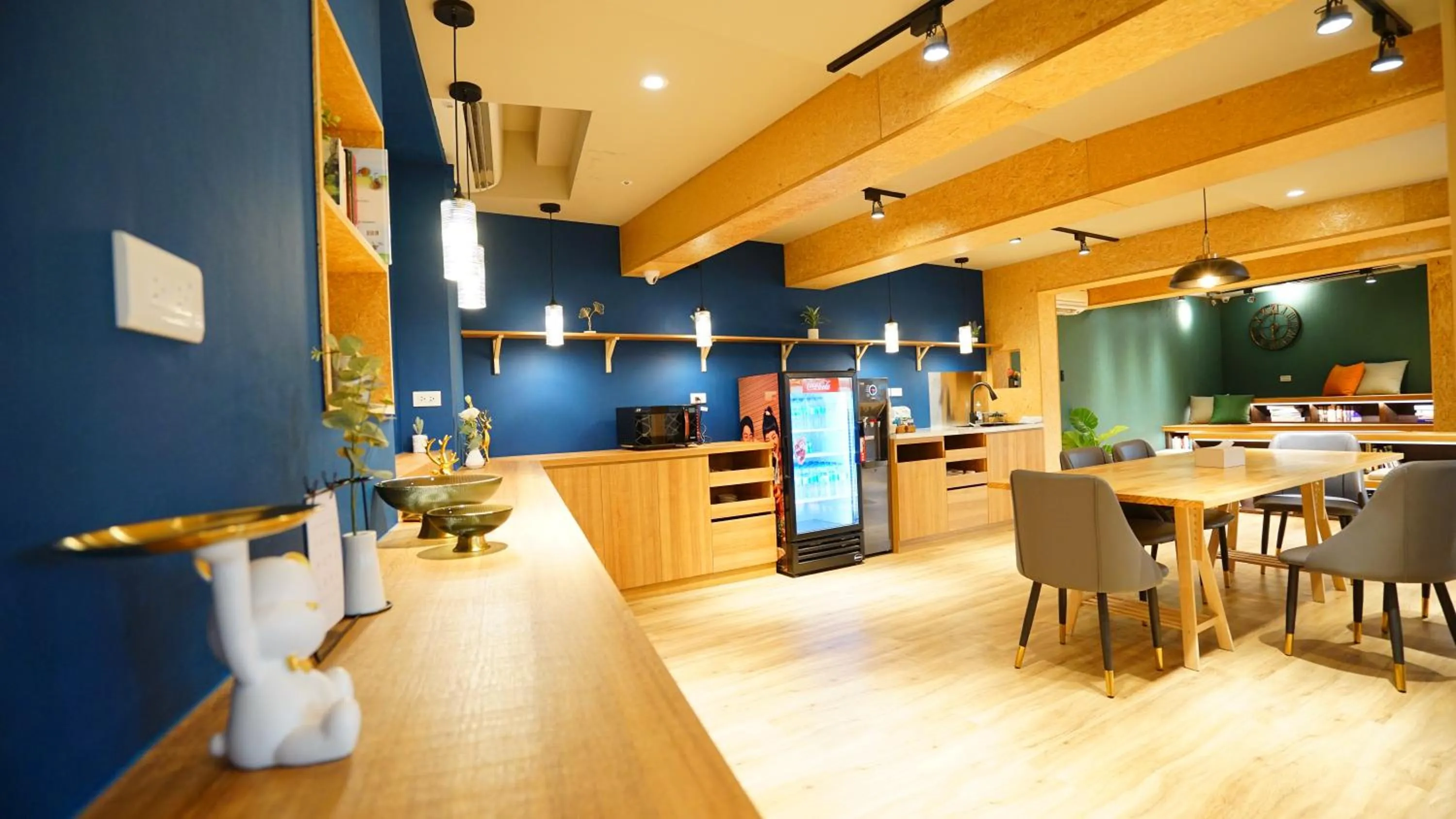 Seating area in RF Hotel - Zhongxiao