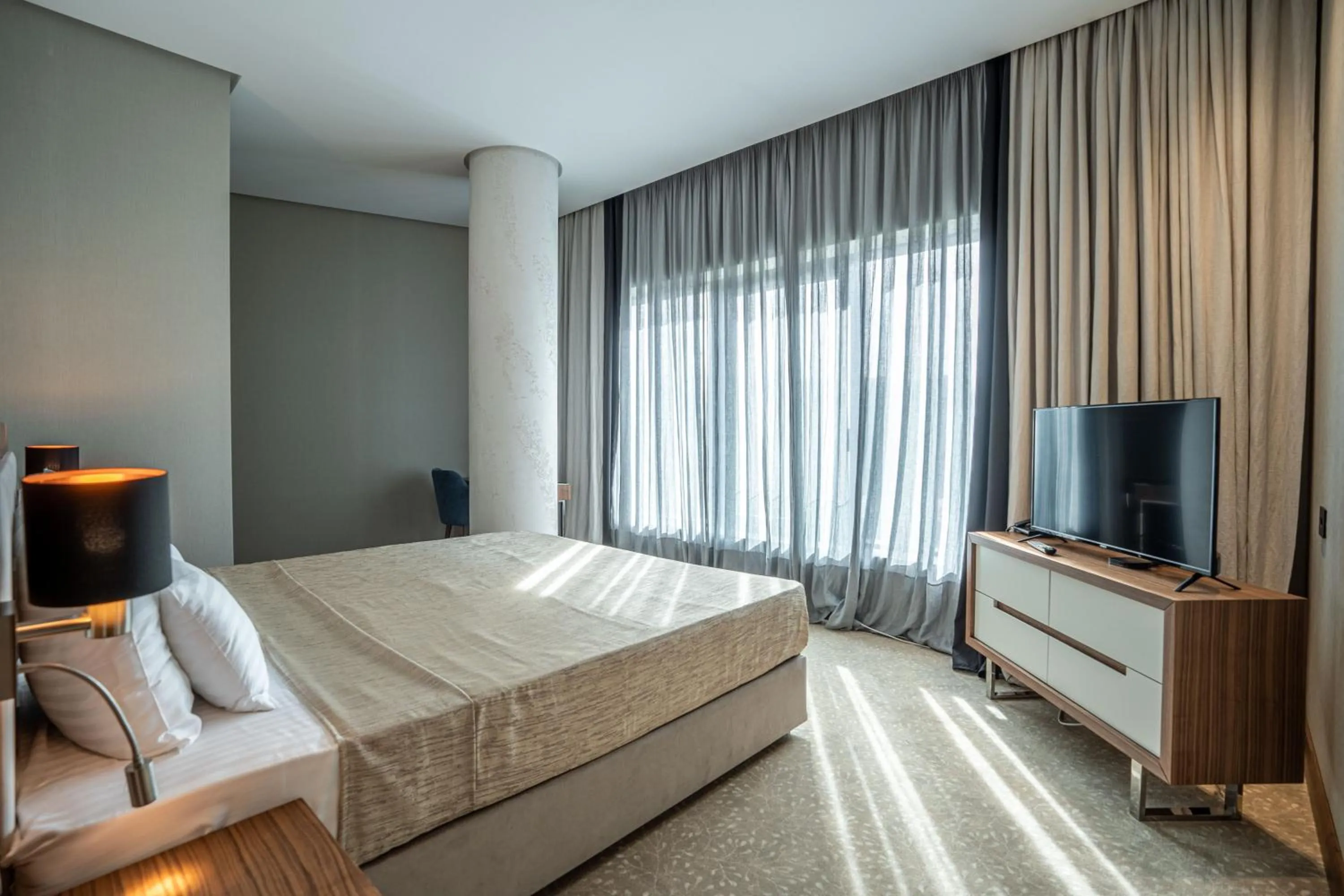 Bed in Hotel Tonanti