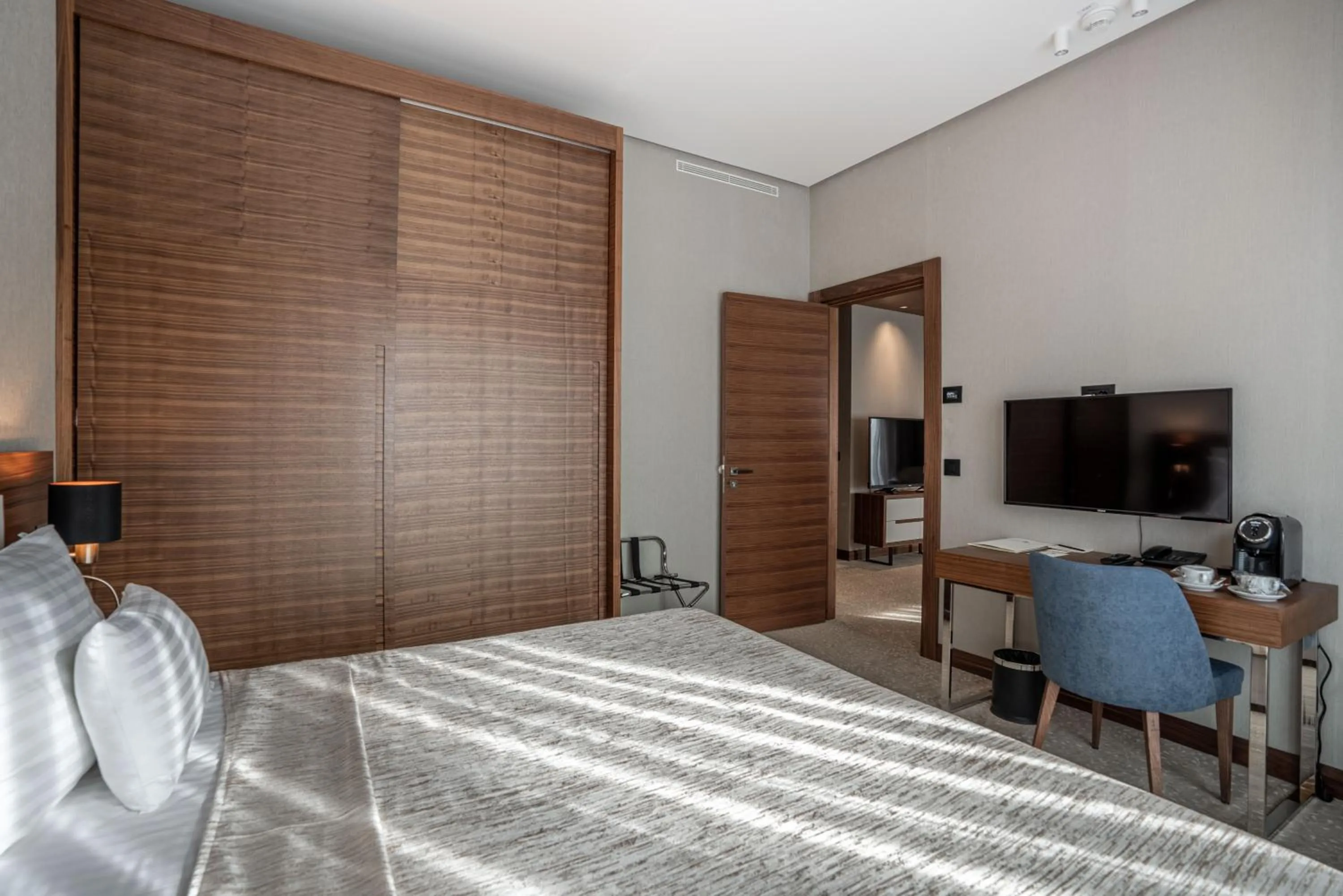 Bed in Hotel Tonanti