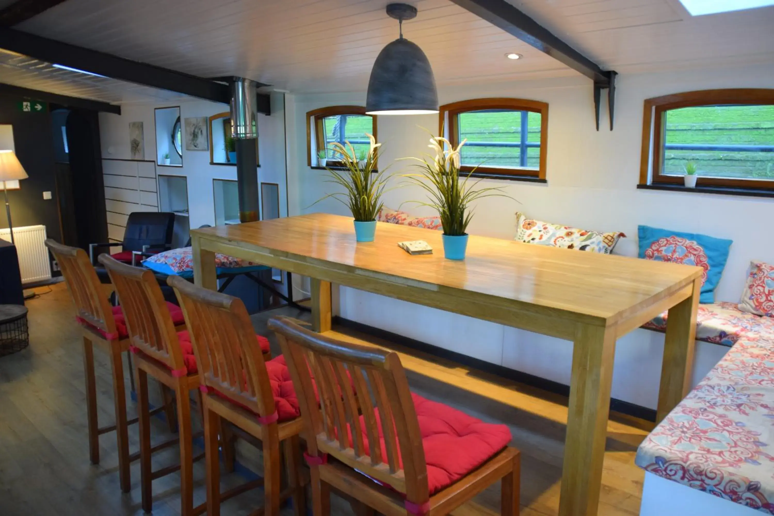 Two-Bedroom Apartment in Boathotel Rotterdam Anna Two-Bedroom Apartment in Boathotel Rotterdam Anna