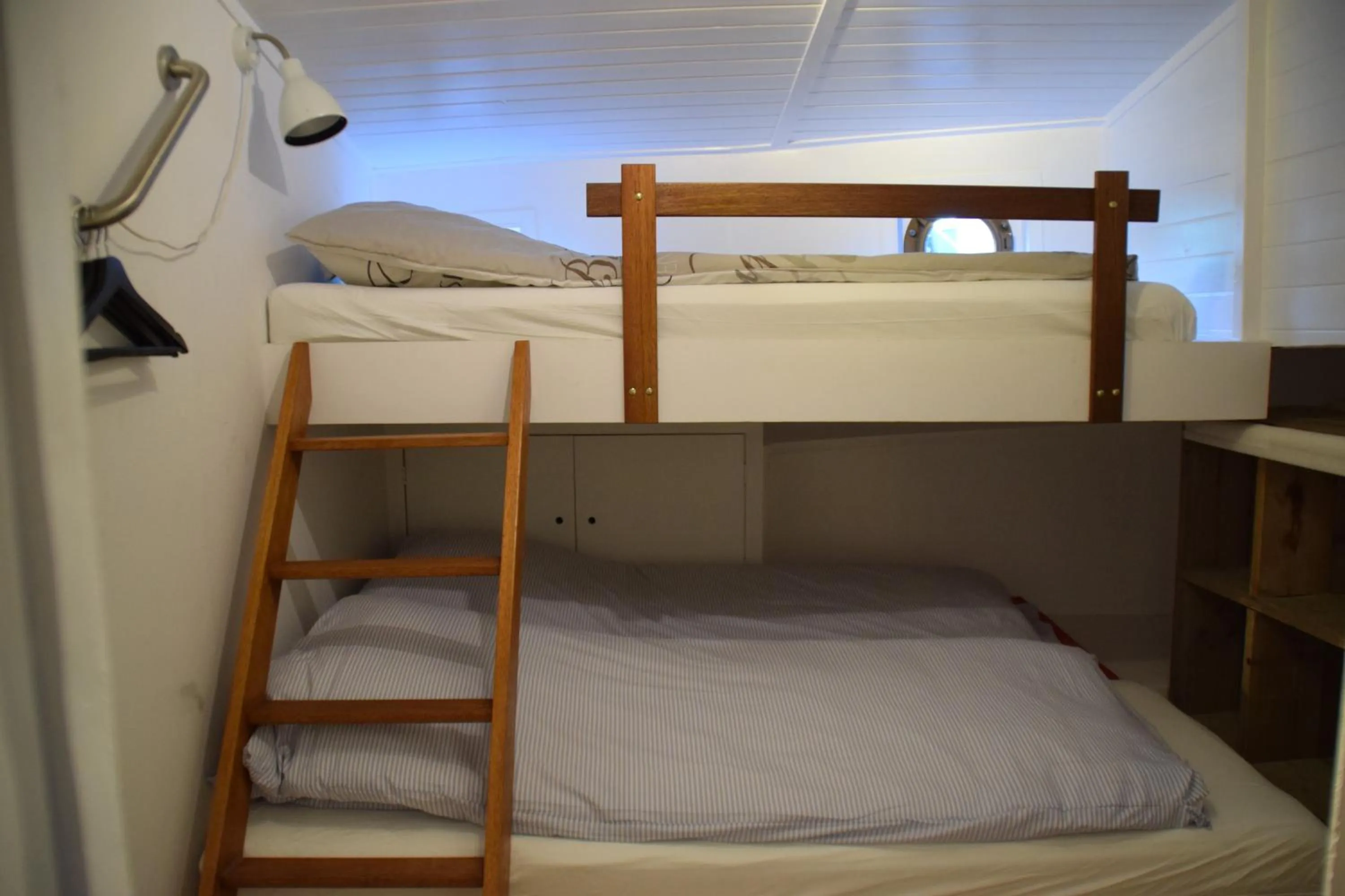 bunk bed, Bed in Boathotel Rotterdam Anna