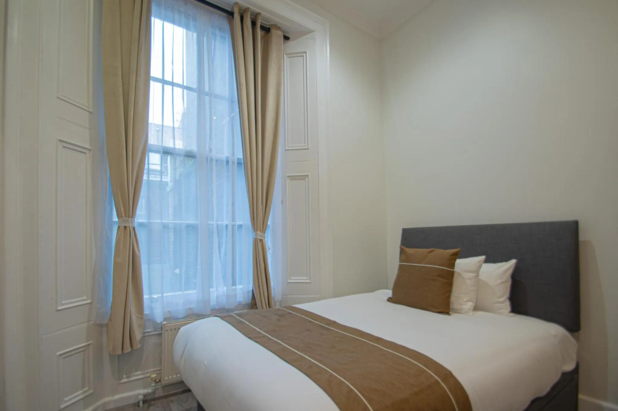 Bed in New Kent Apartments