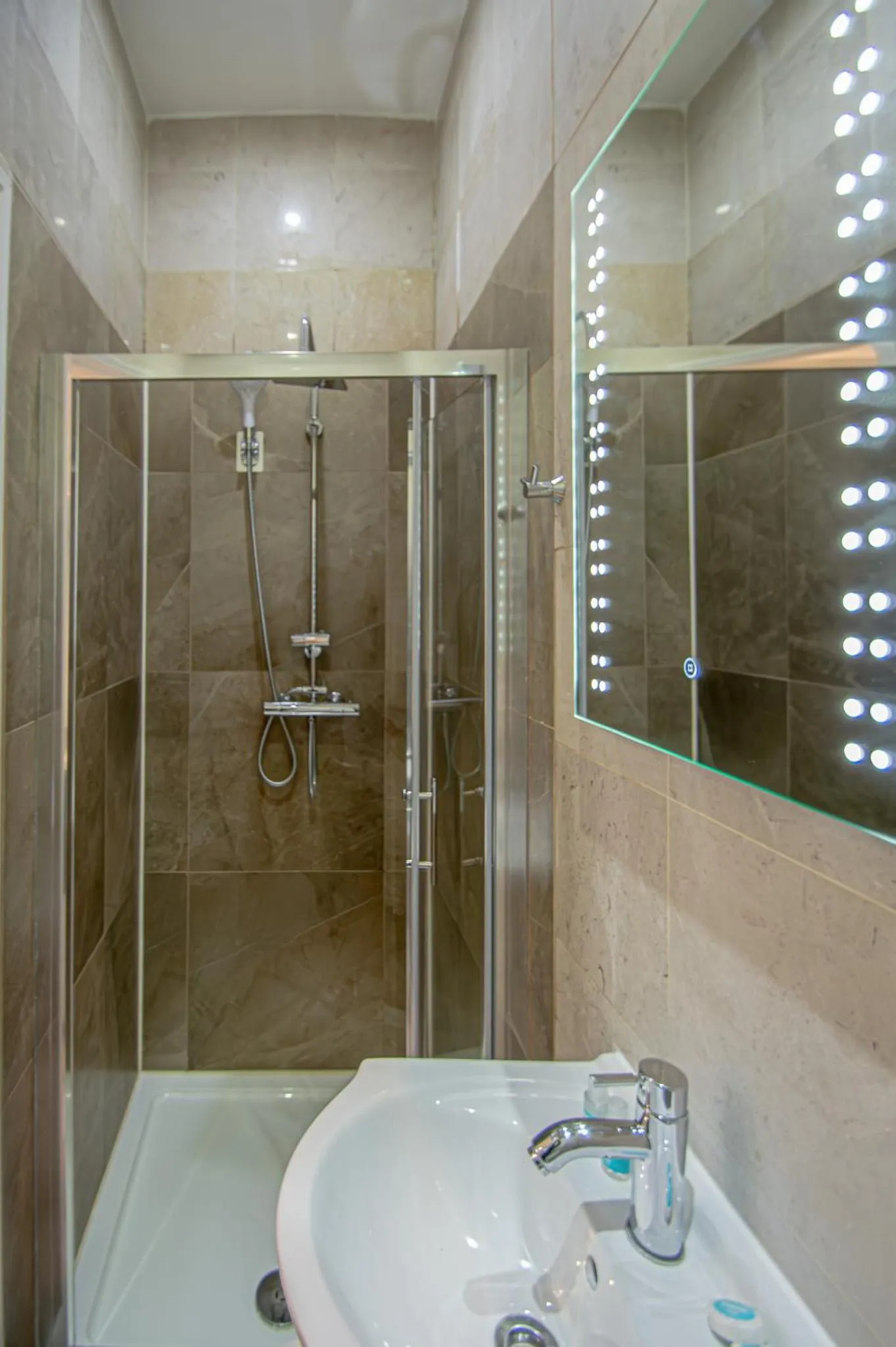 Shower in New Kent Apartments