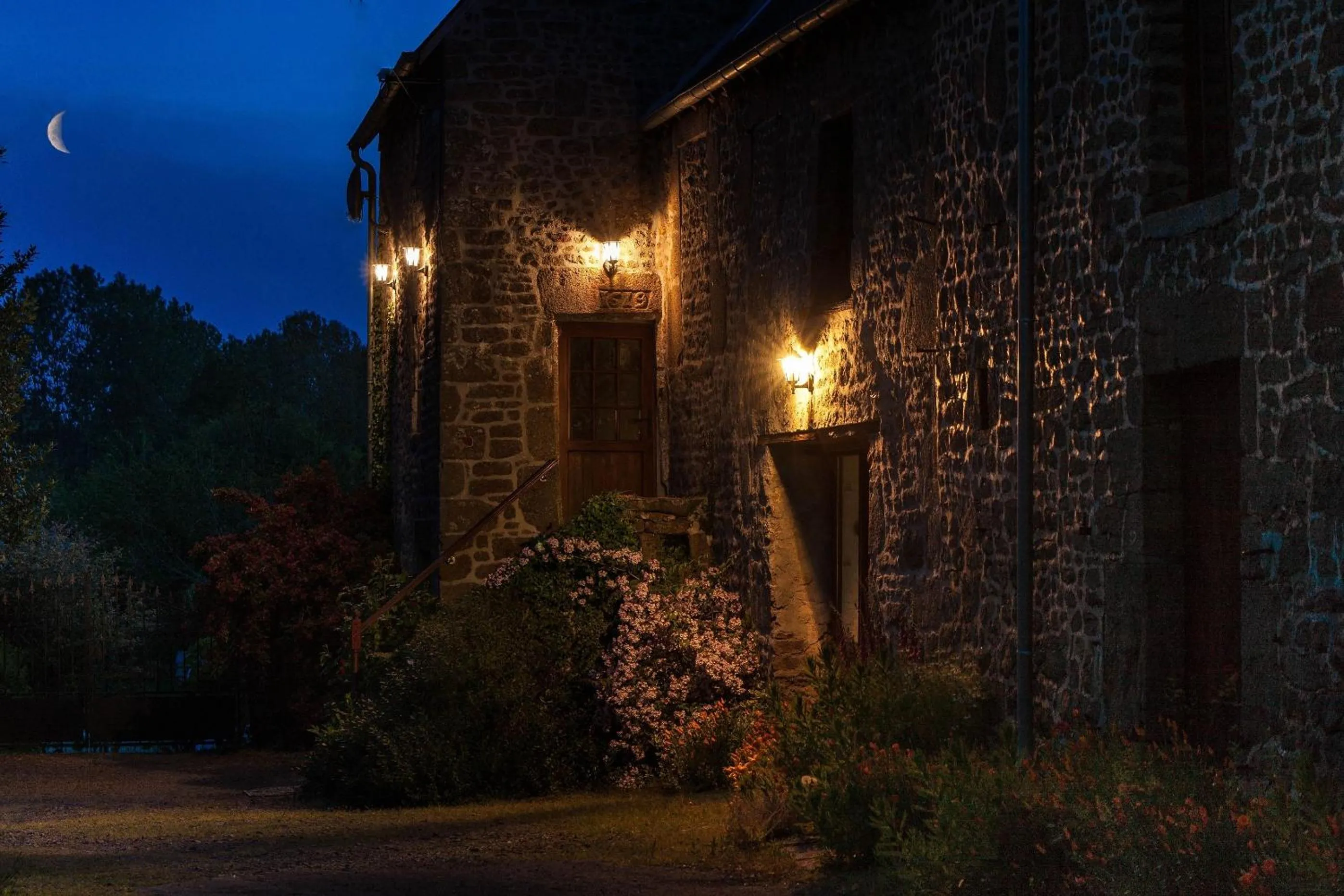 Facade/entrance in Les Quatre Siècles