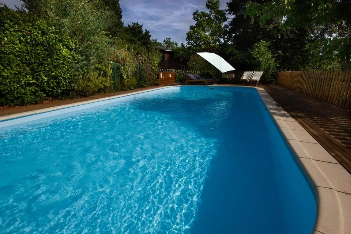 Swimming pool in Les Quatre Siècles