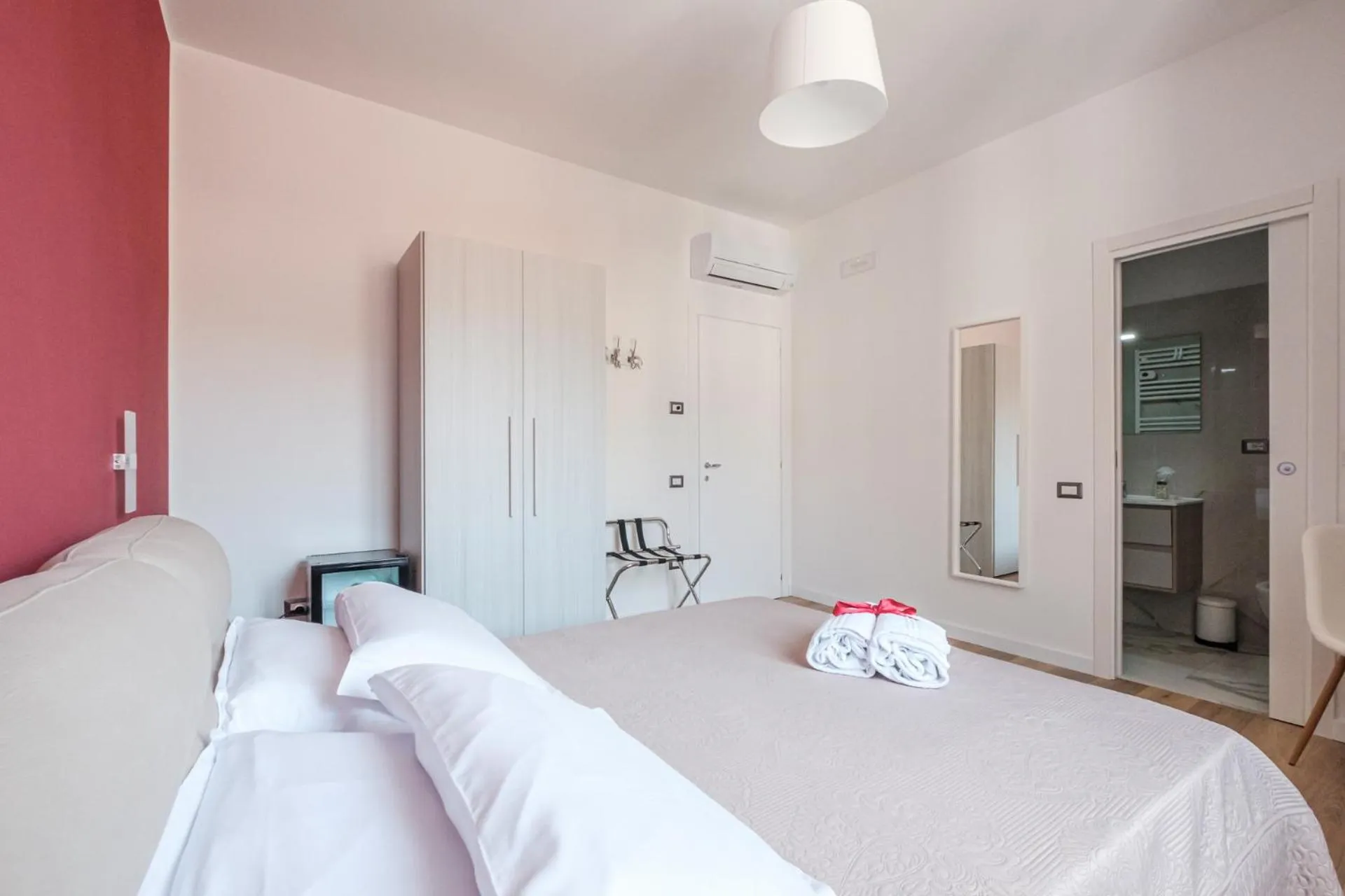 Photo of the whole room, Bed in B&B Terza Luna