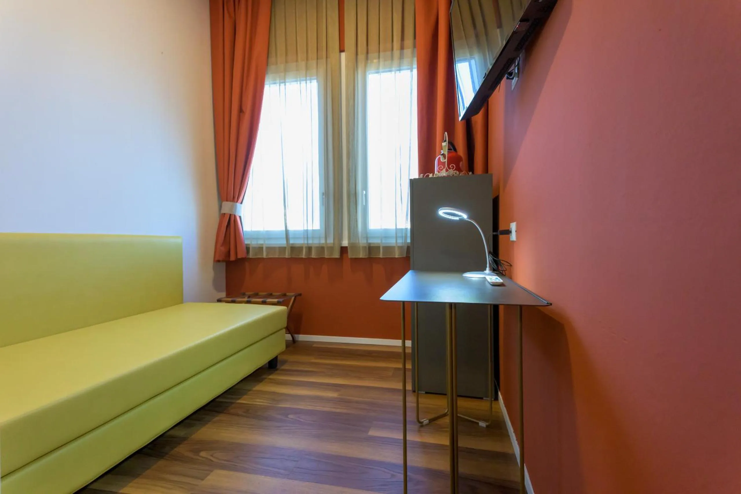 TV and multimedia in Hotel Paradiso Conca d'Oro