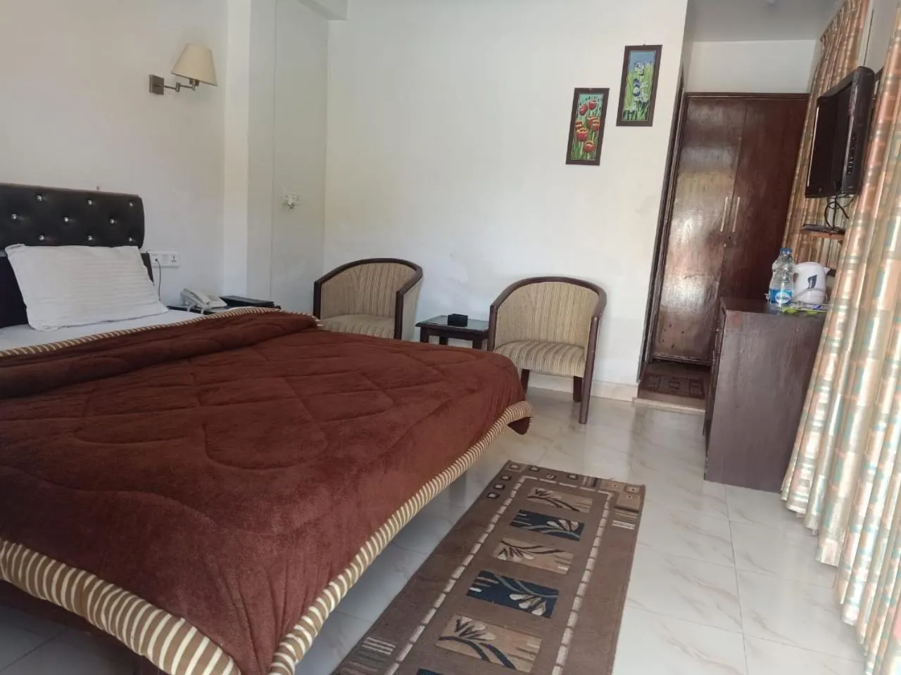 Bed in Dragon I Resorts