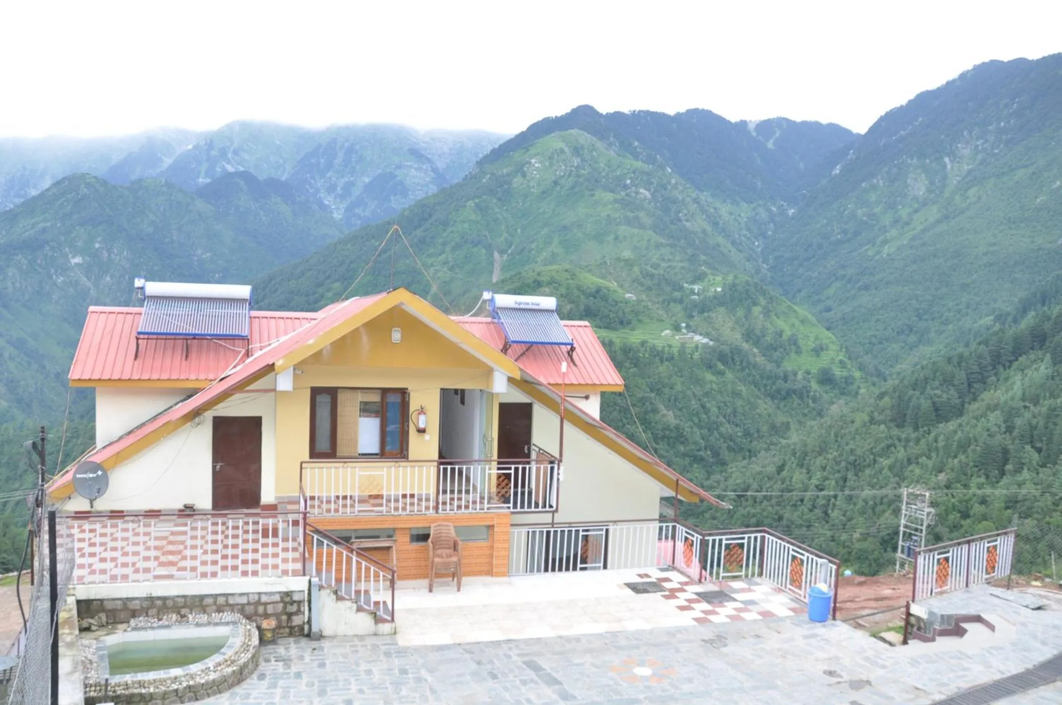 Mountain view in Dragon I Resorts