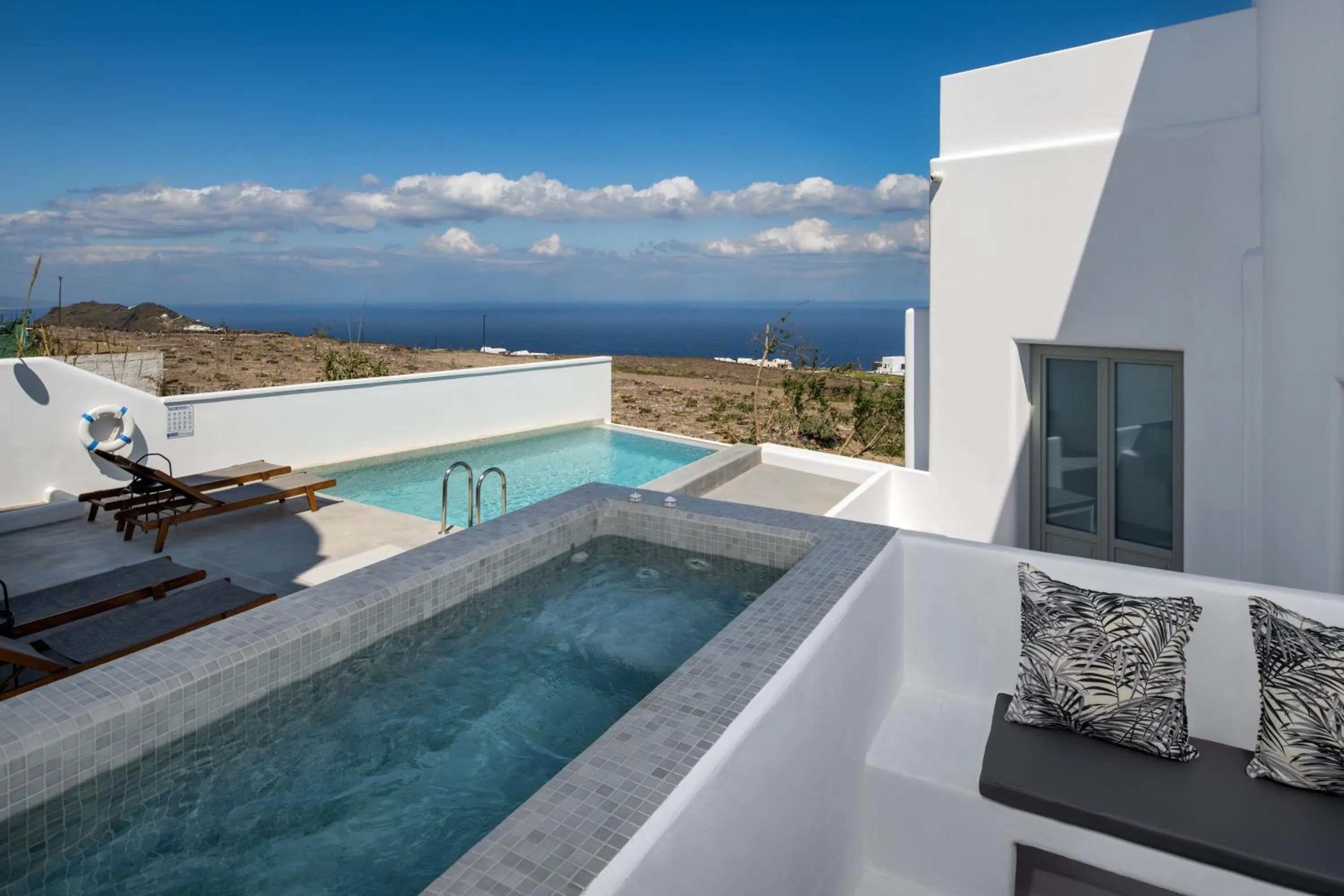 Hot Tub in Seven Suites