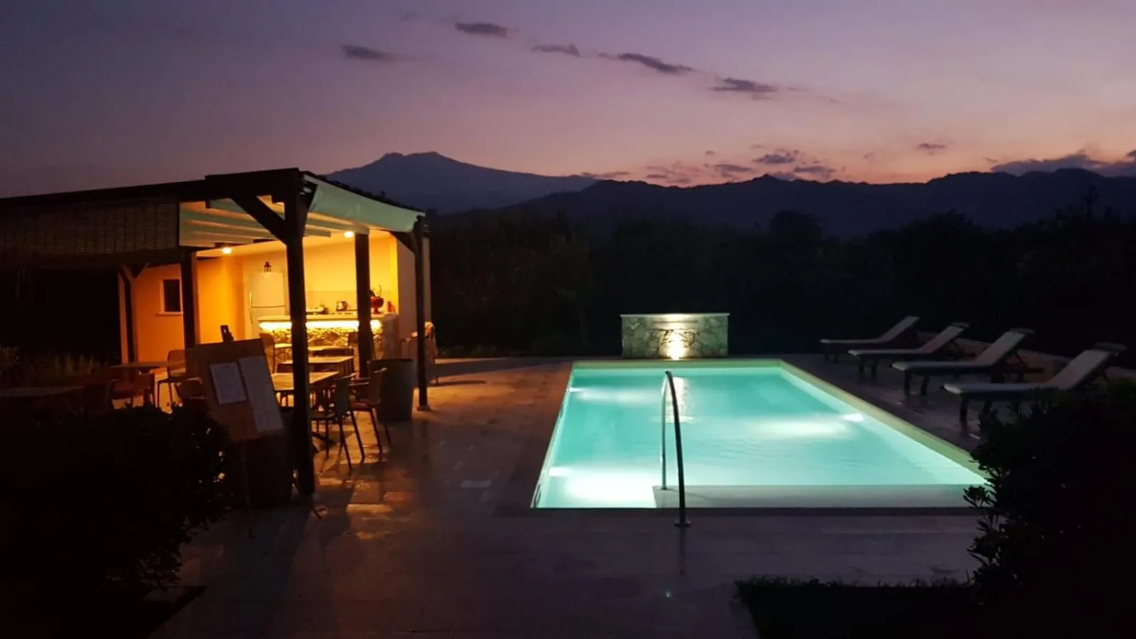 Pool view in B&B Sole