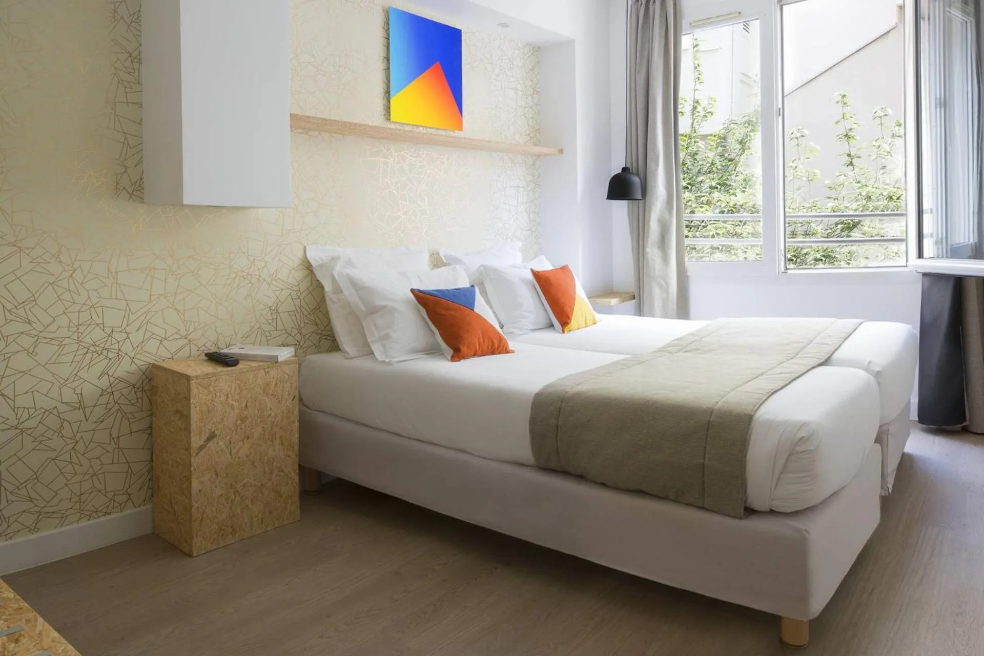 Bedroom, Bed in Hotel Izzy