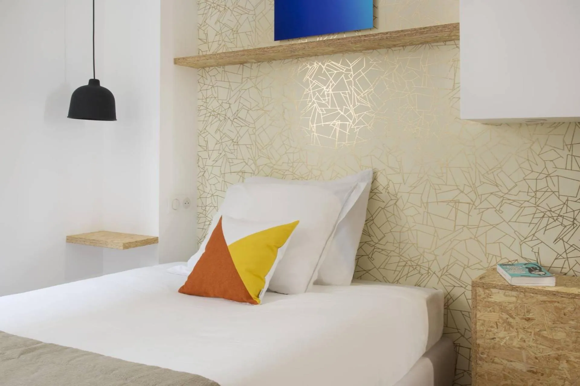 Bedroom, Bed in Hotel Izzy