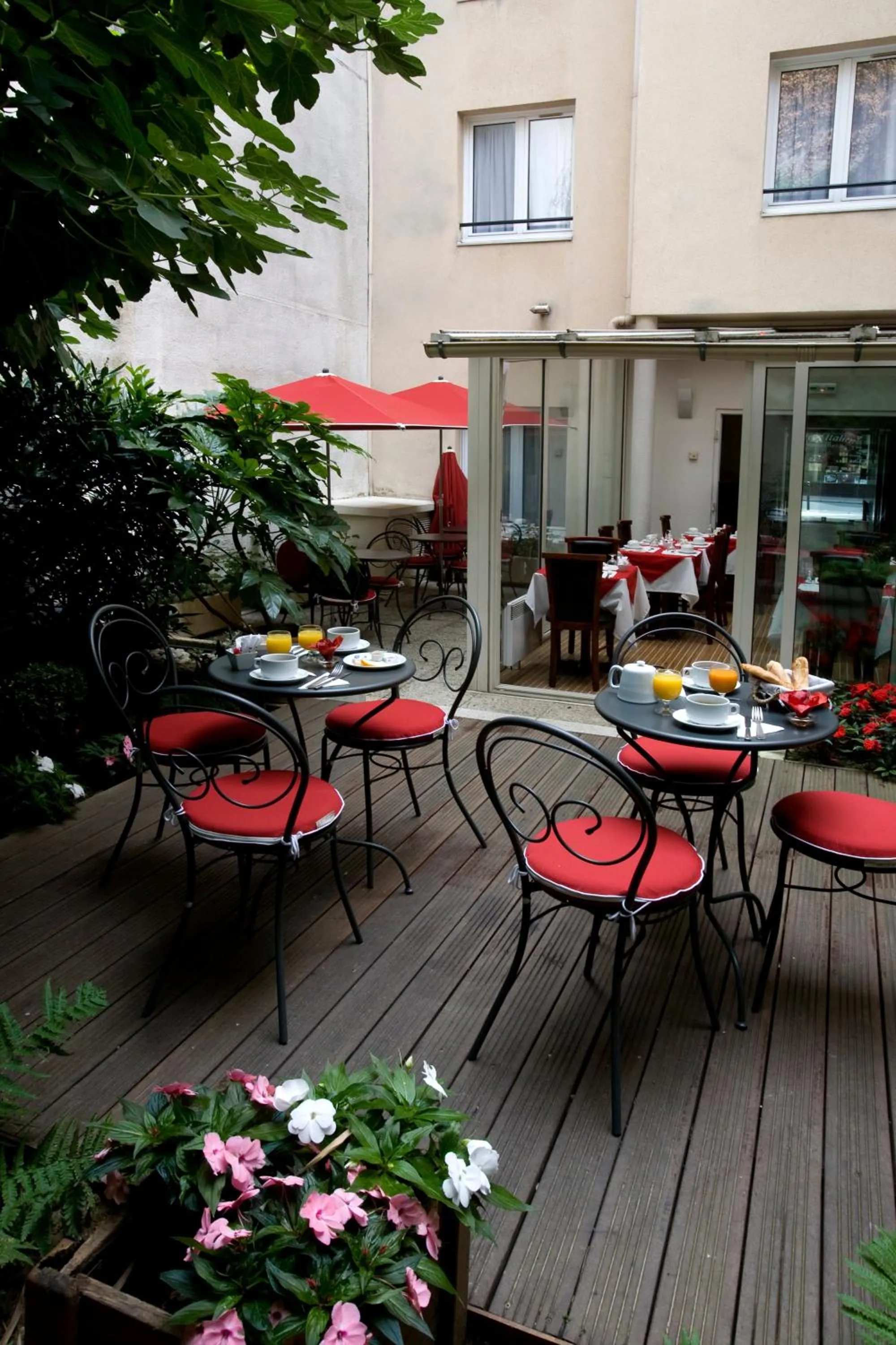 Facade/entrance in Dièse Hôtel Bastille