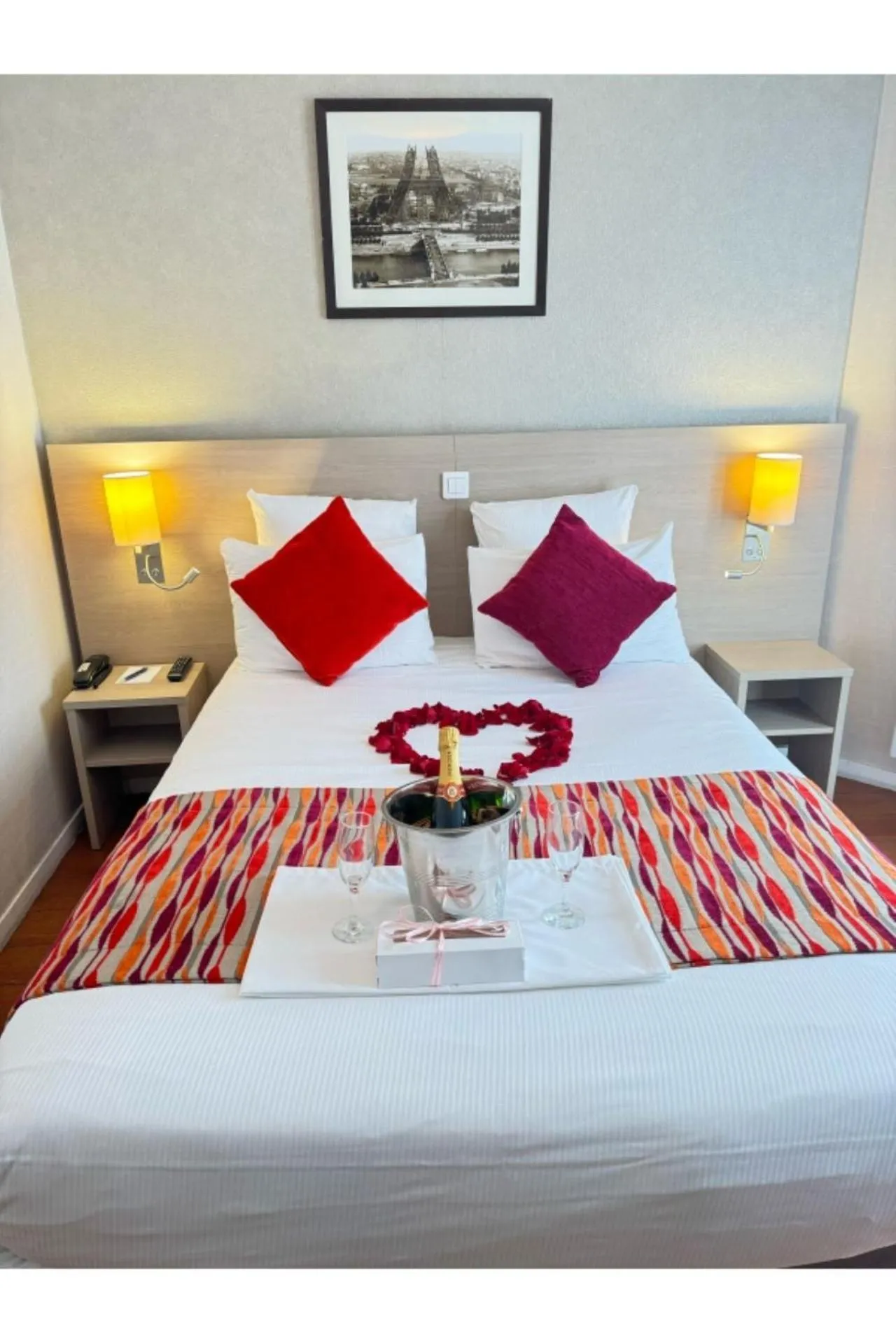 Decorative detail, Bed in Dièse Hôtel Bastille