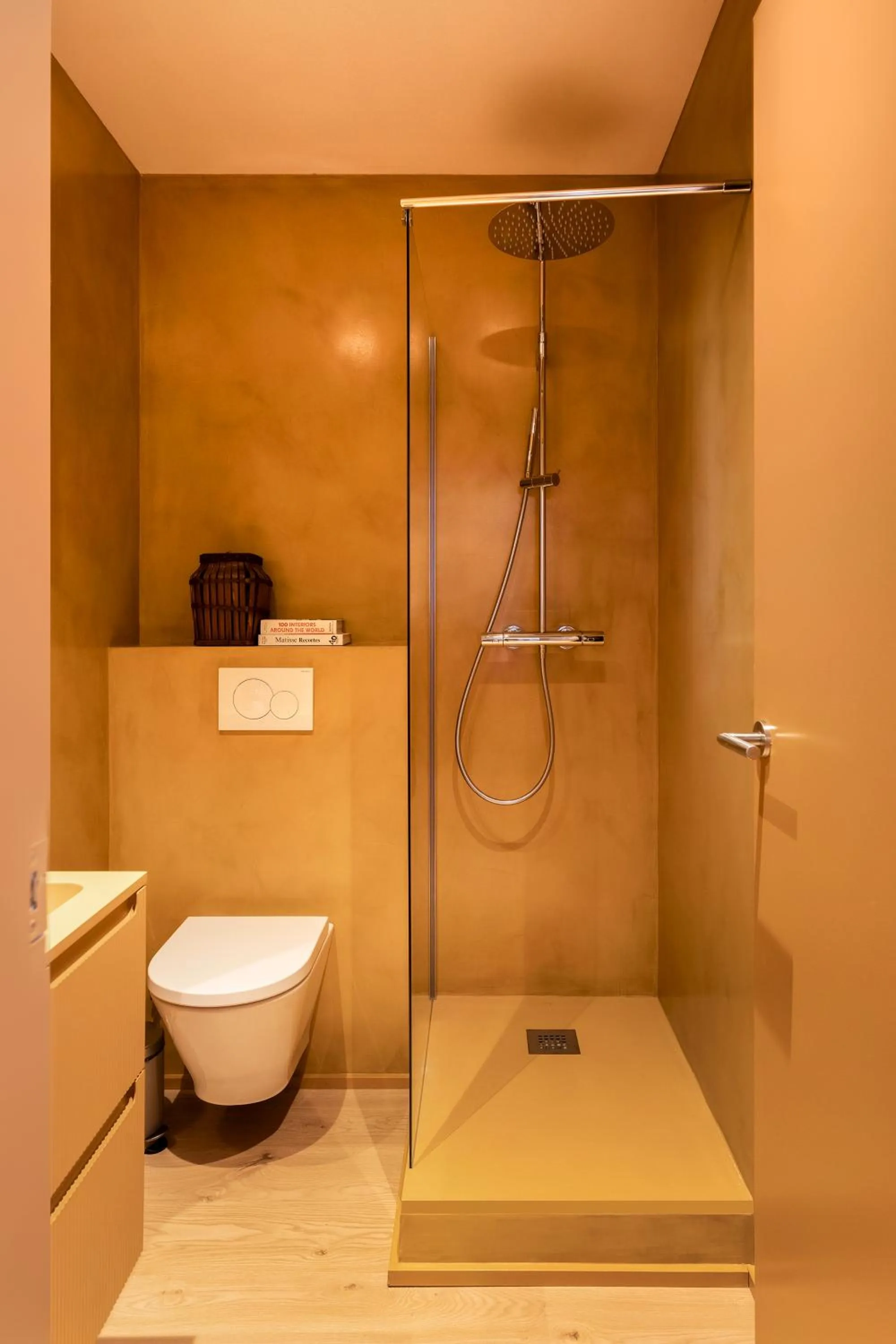 Shower in C211 Barcelona - Simaba Group