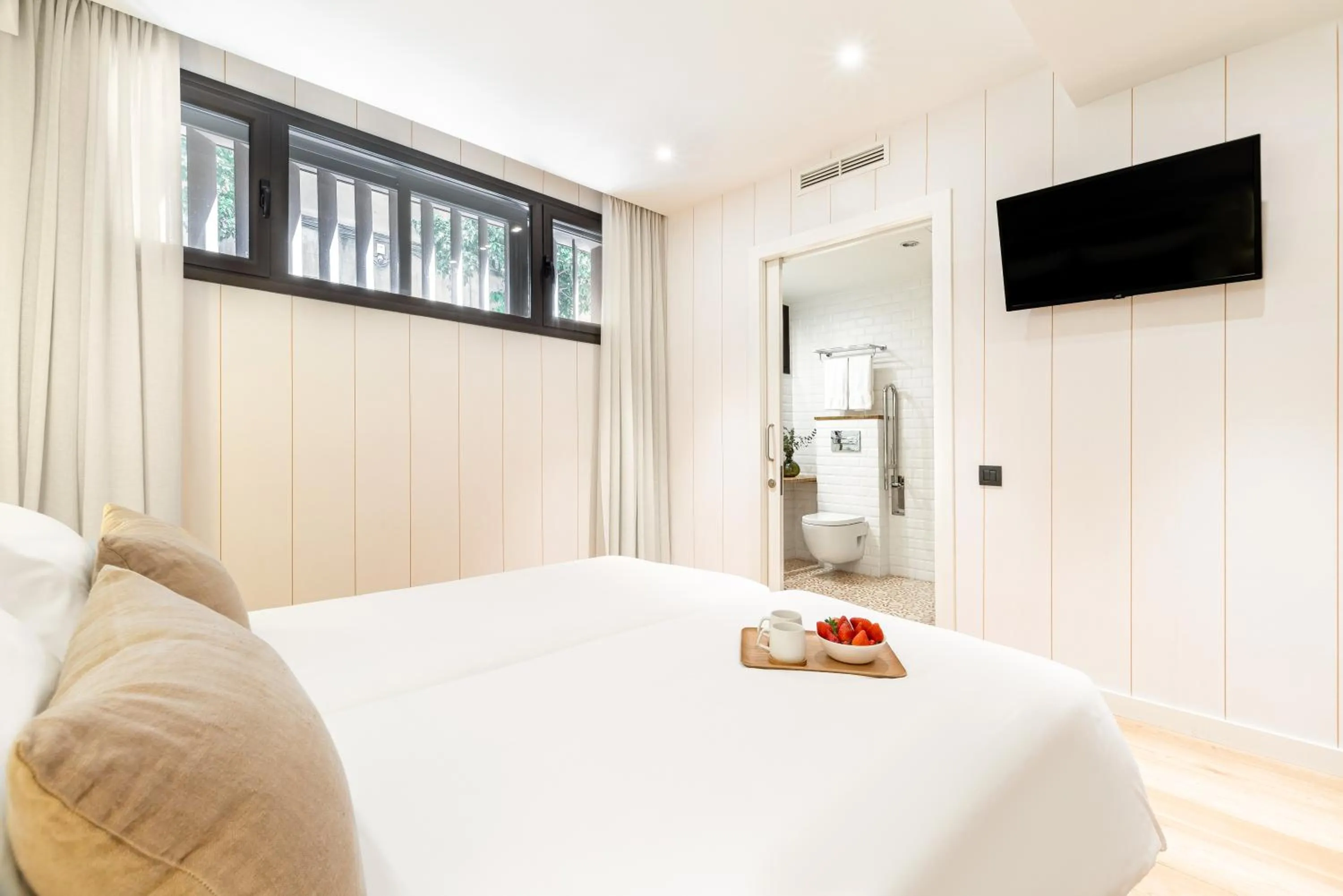 Bed in Casa Bella Gracia by Aspasios